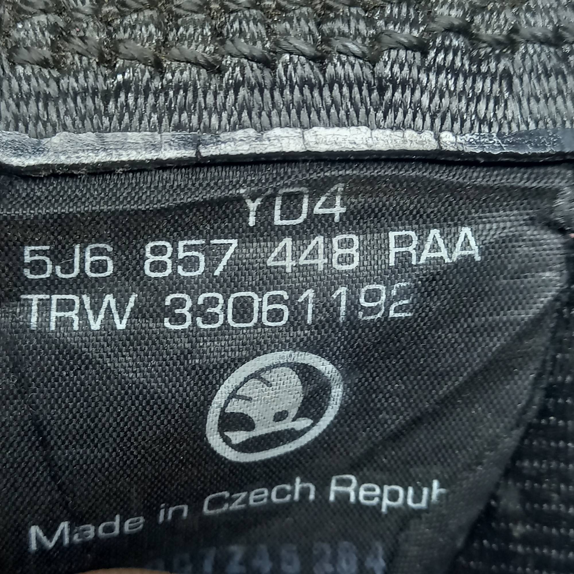 Ремінь безпеки задній правий 5j6857448 Skoda Fabia 2 2008-2012 5j6857448