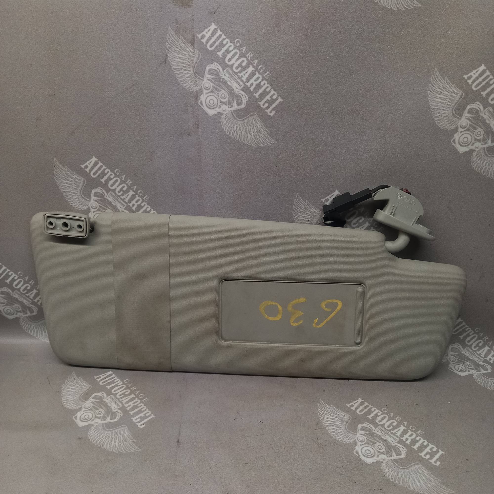 Козирьок сонцезахисний правий Vw polo 9n 6q0857552c