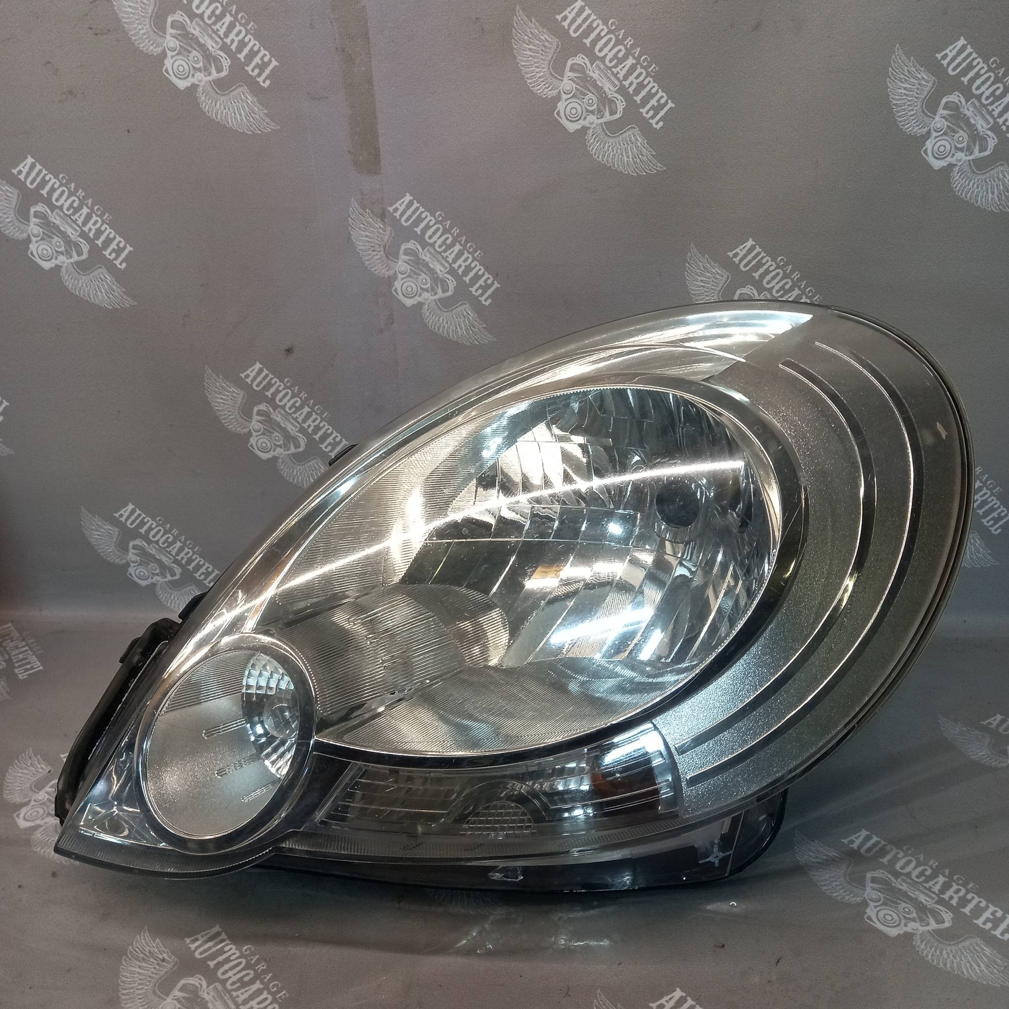 Фара передня ліва RENAULT KANGOO II 8200419910