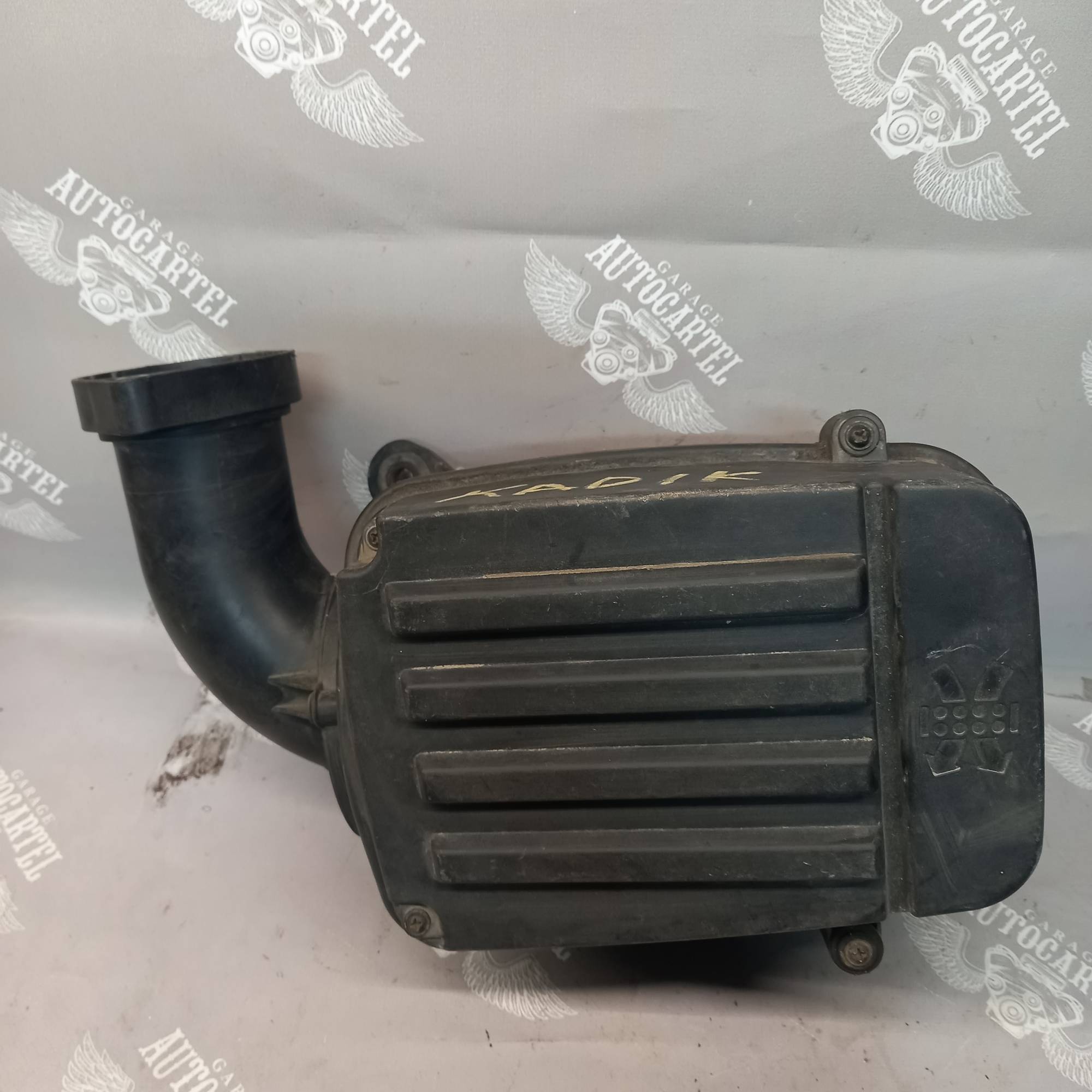 1f0129607 Корпус повітряного фільтра Caddy 2004 - 2016