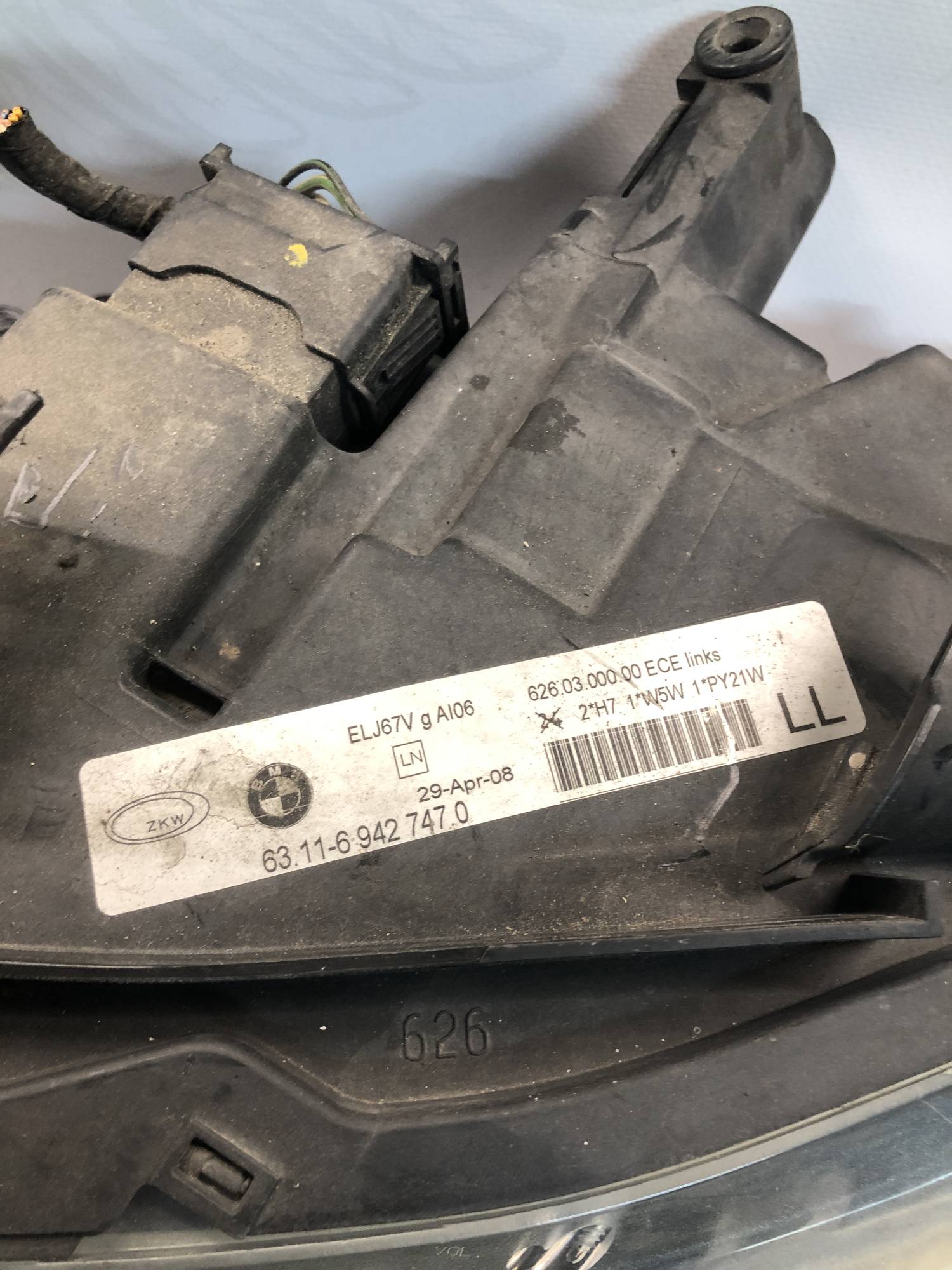Фара ліва BMW E90/91 3-series 631169427470
