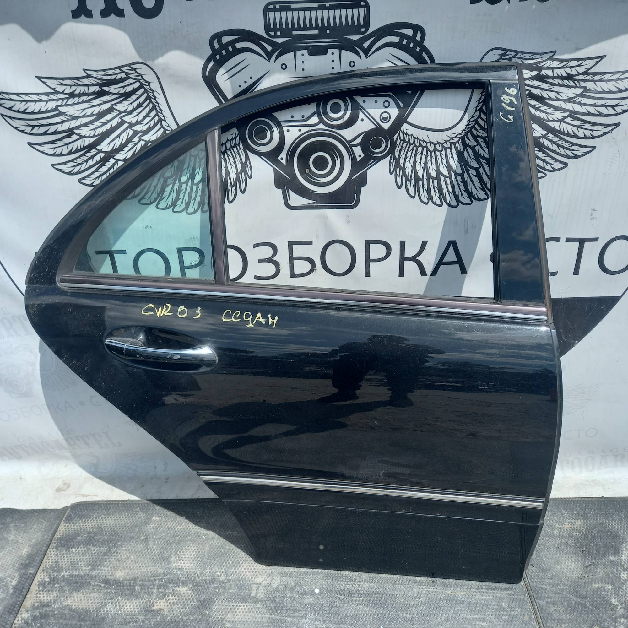 Дверка задня права Mercedes W203 седан, 21761256