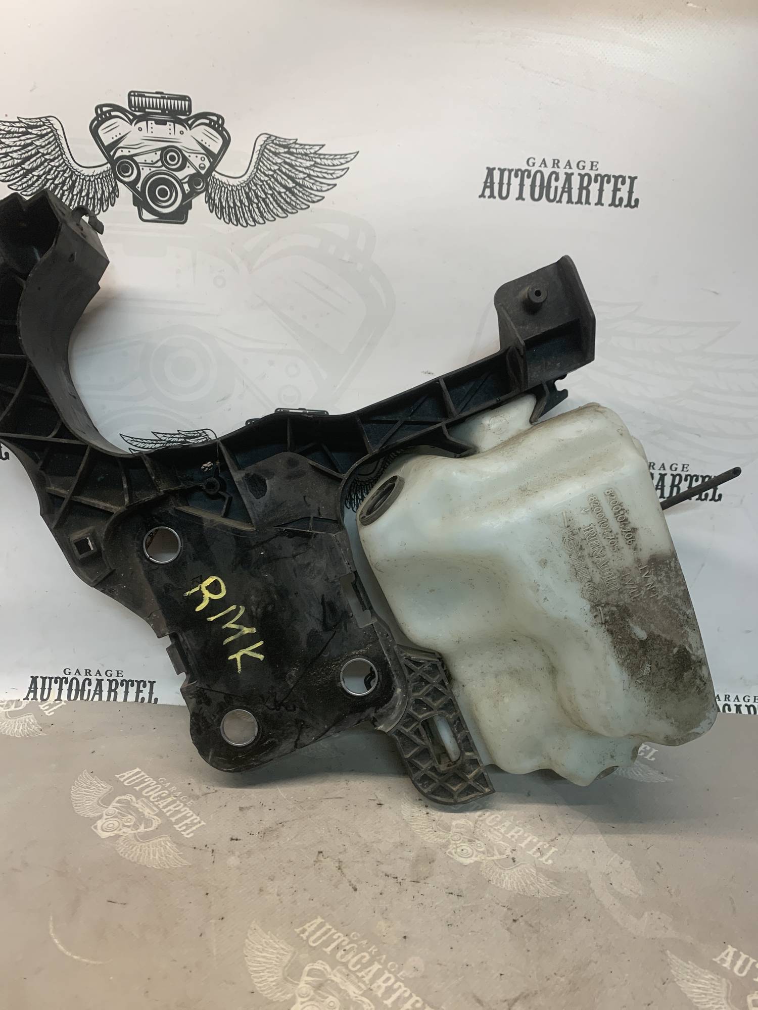 Бачок омивача скла Renault Megane 2 Scenic 2 8200104706c