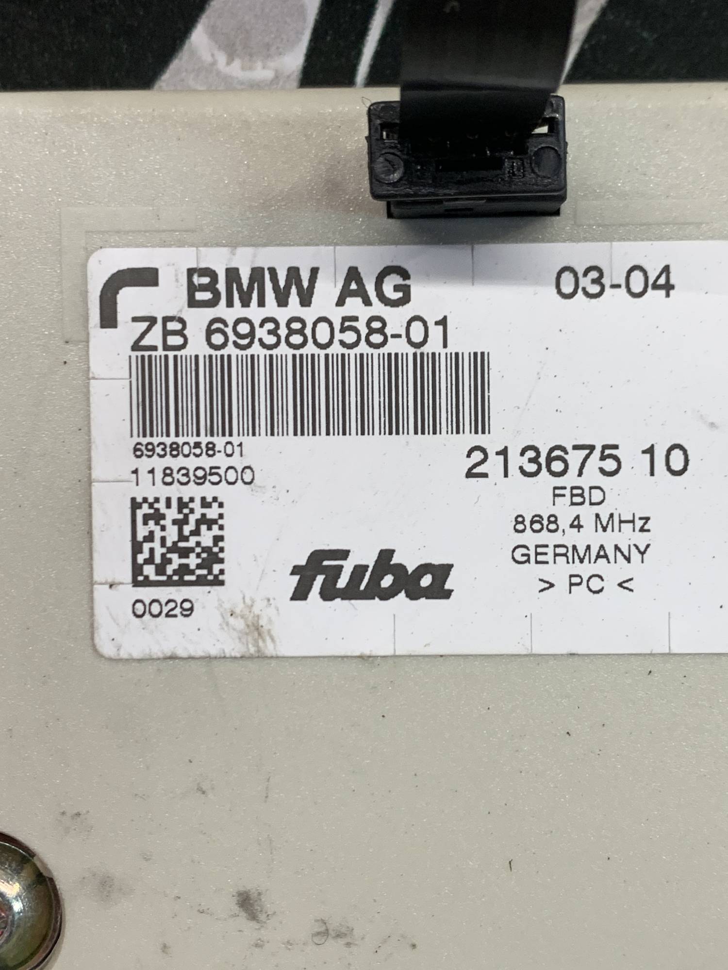 ПІДСИЛЮВАЧ АНТЕНИ BMW E65 6938058-01