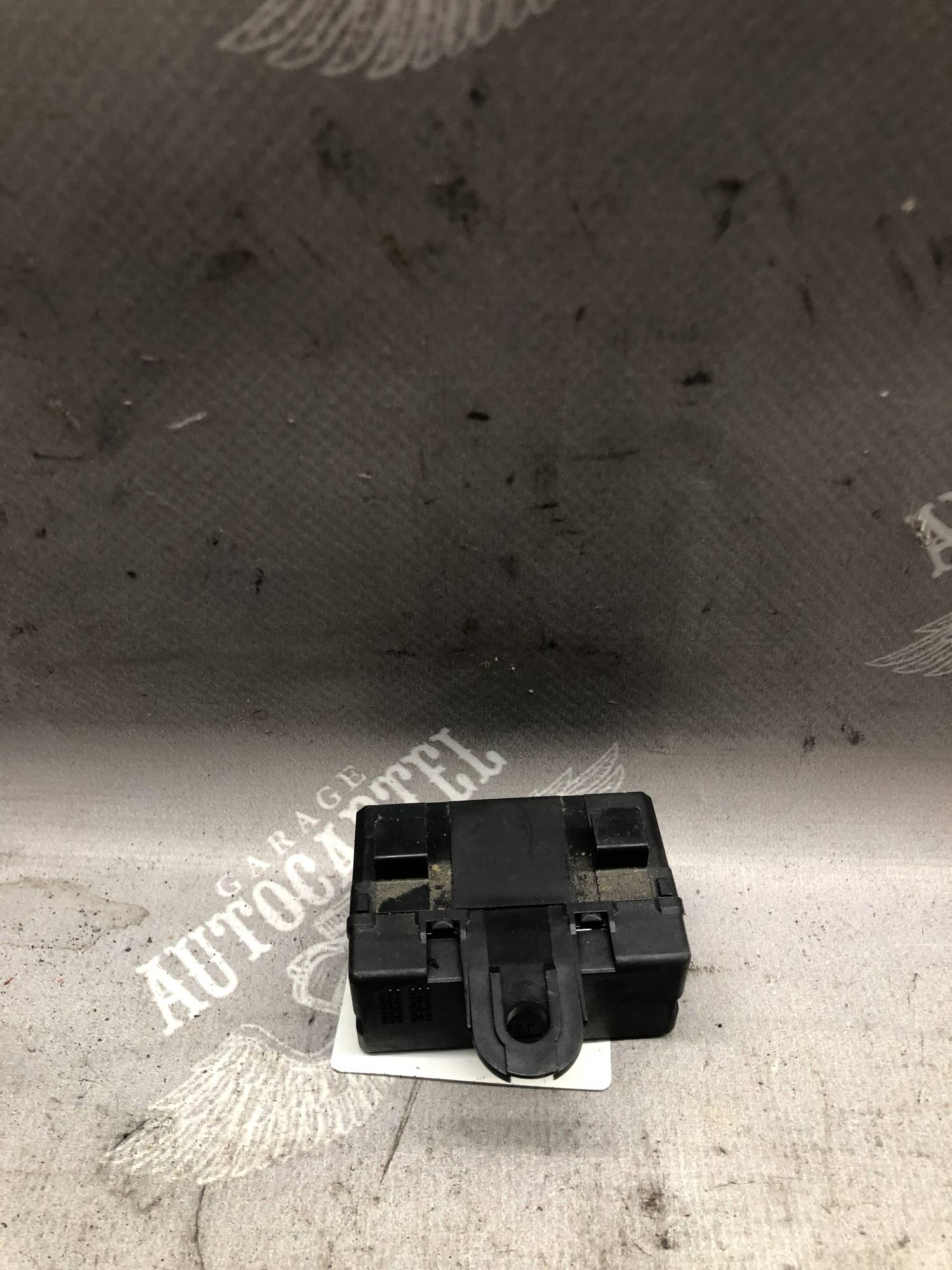 94429471783 блок керування антени Volvo Xc 90