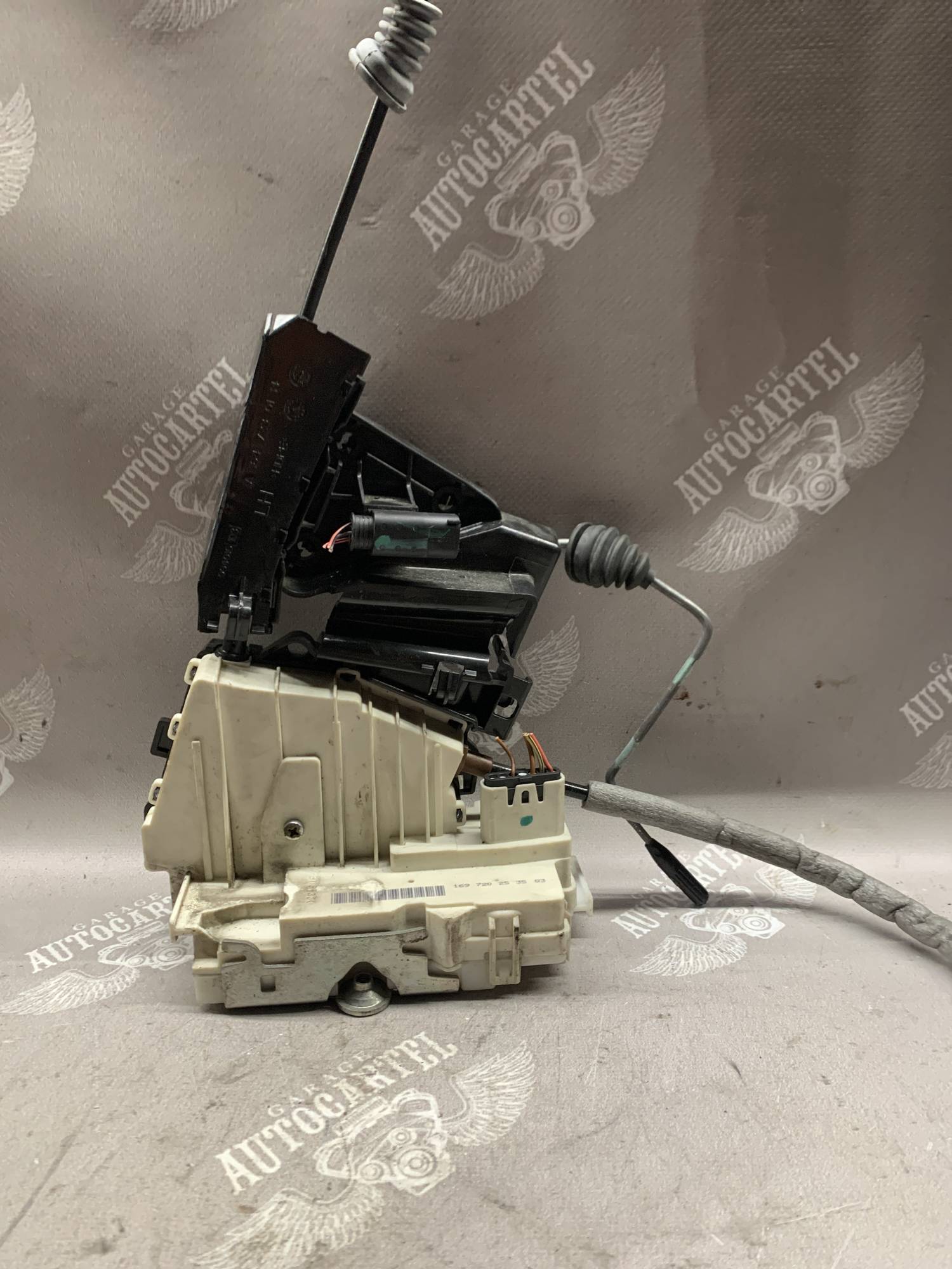Замок дверей передній лівий Mercedes W245 w169 w164 1697202535