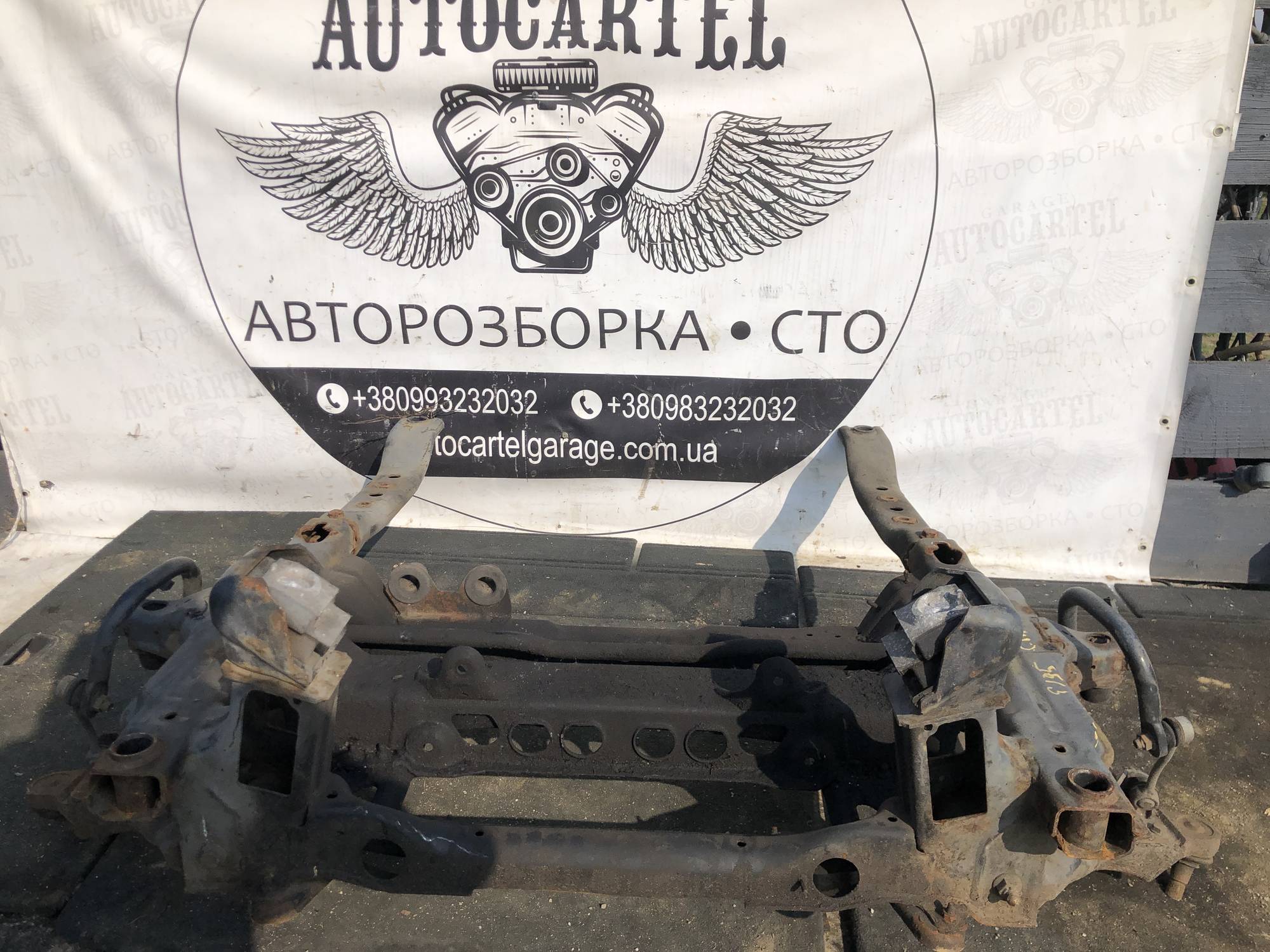 Балка передня Volkswagen Crafter 2011 року 21974724