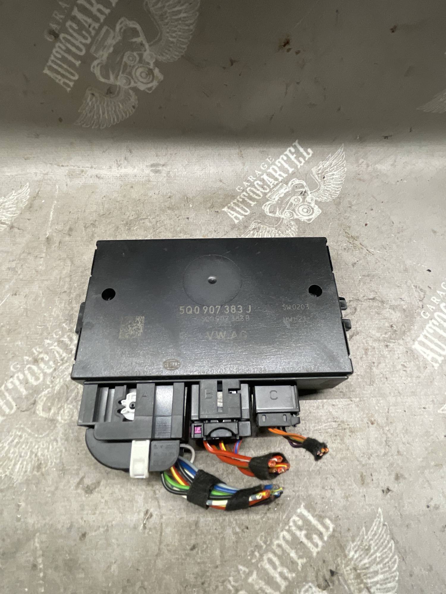 Блок керування фаркопа Volkswagen Golf 7 5q0907383j