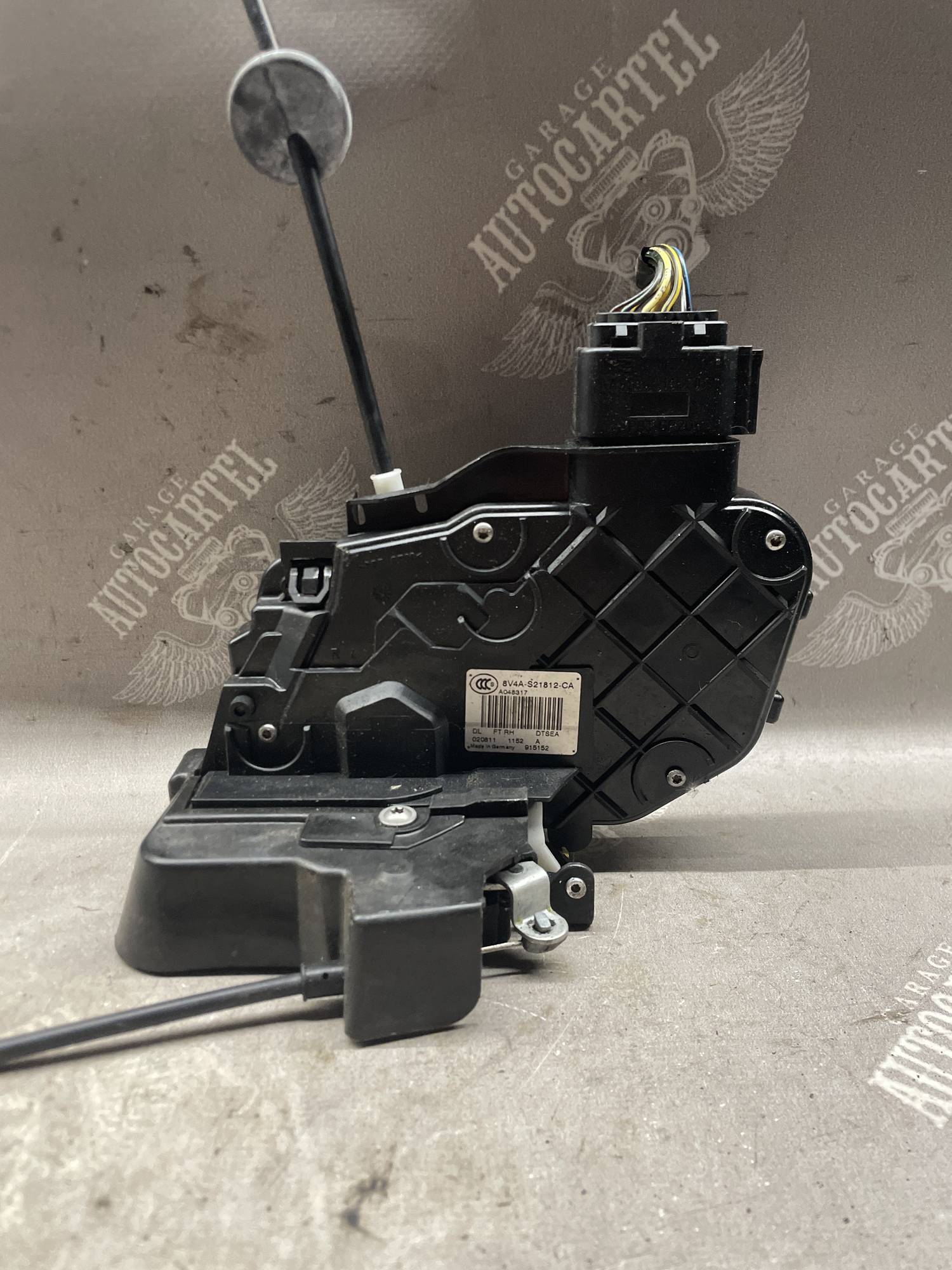 Замок двері передньої правої Ford Kuga 8v4a-s21812-ca