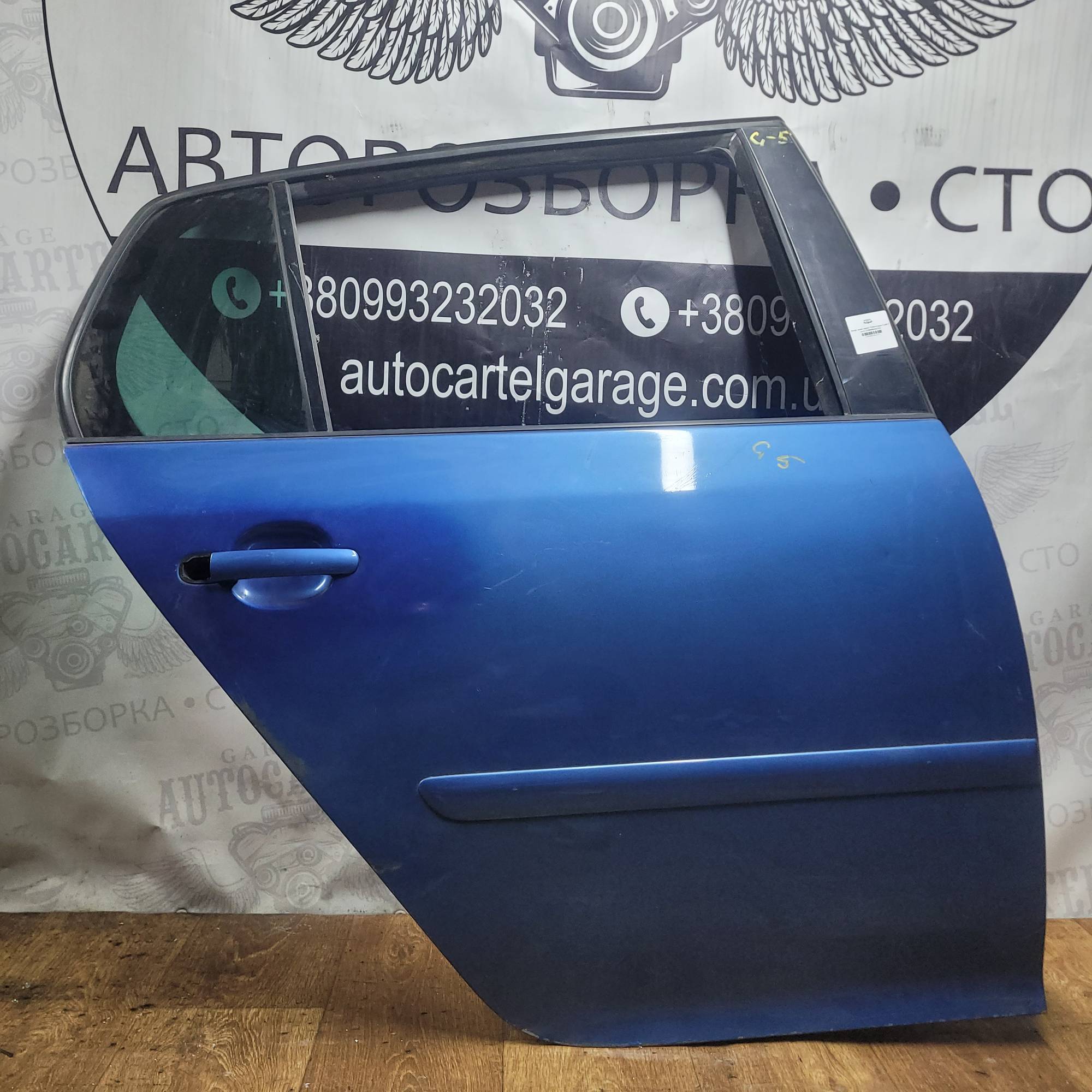 Двері задні праві Volkswagen Golf 5 хетч 2100000361311