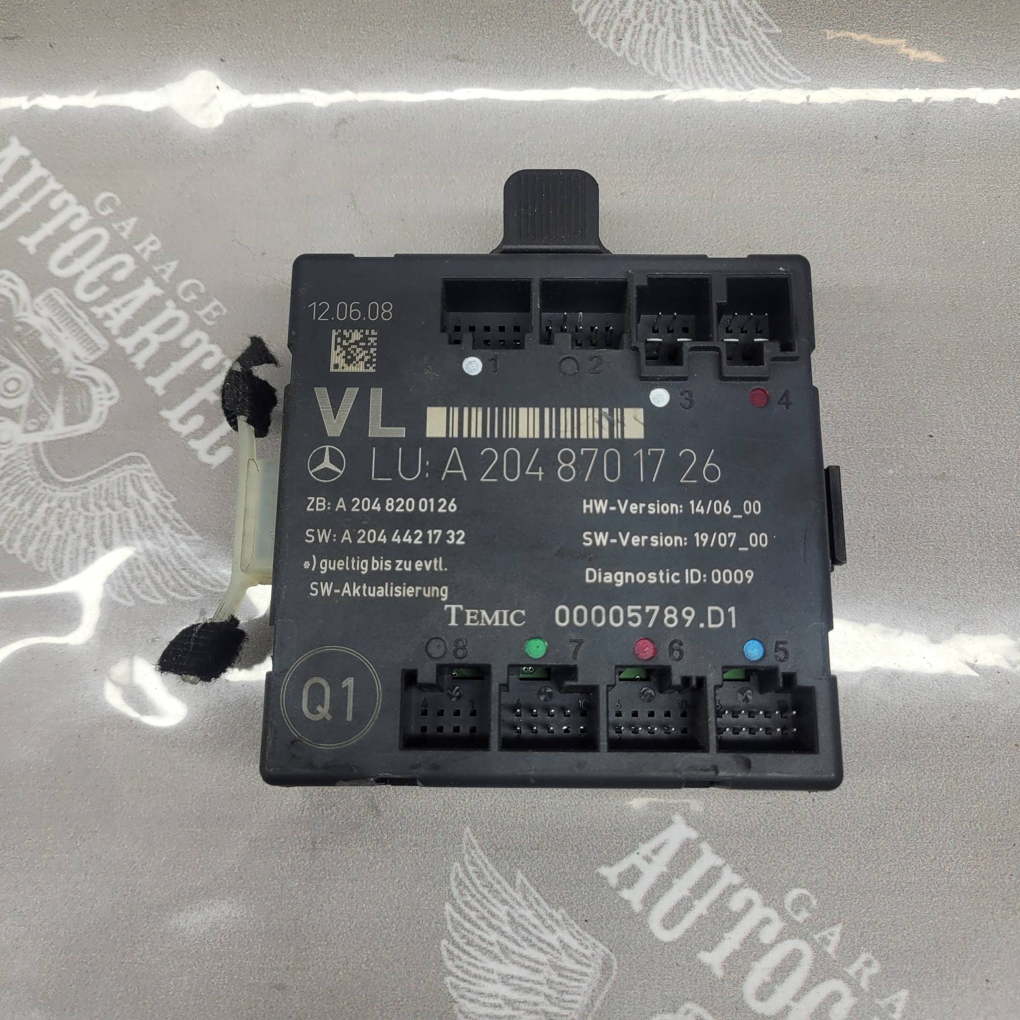 Блок управління передньої лівої двері Mercedes W204, S204 A2048701726