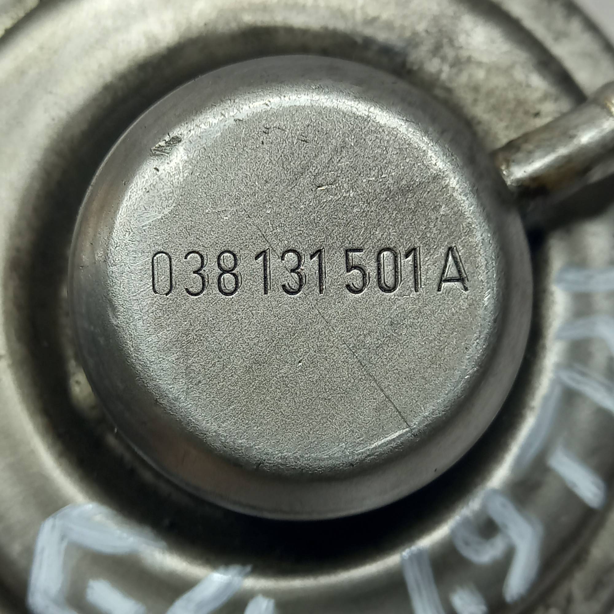 Клапан EGR Volkswagen Golf 4, Caddy, Skoda Octavia, Fabia 1,9TDI. 038131501a