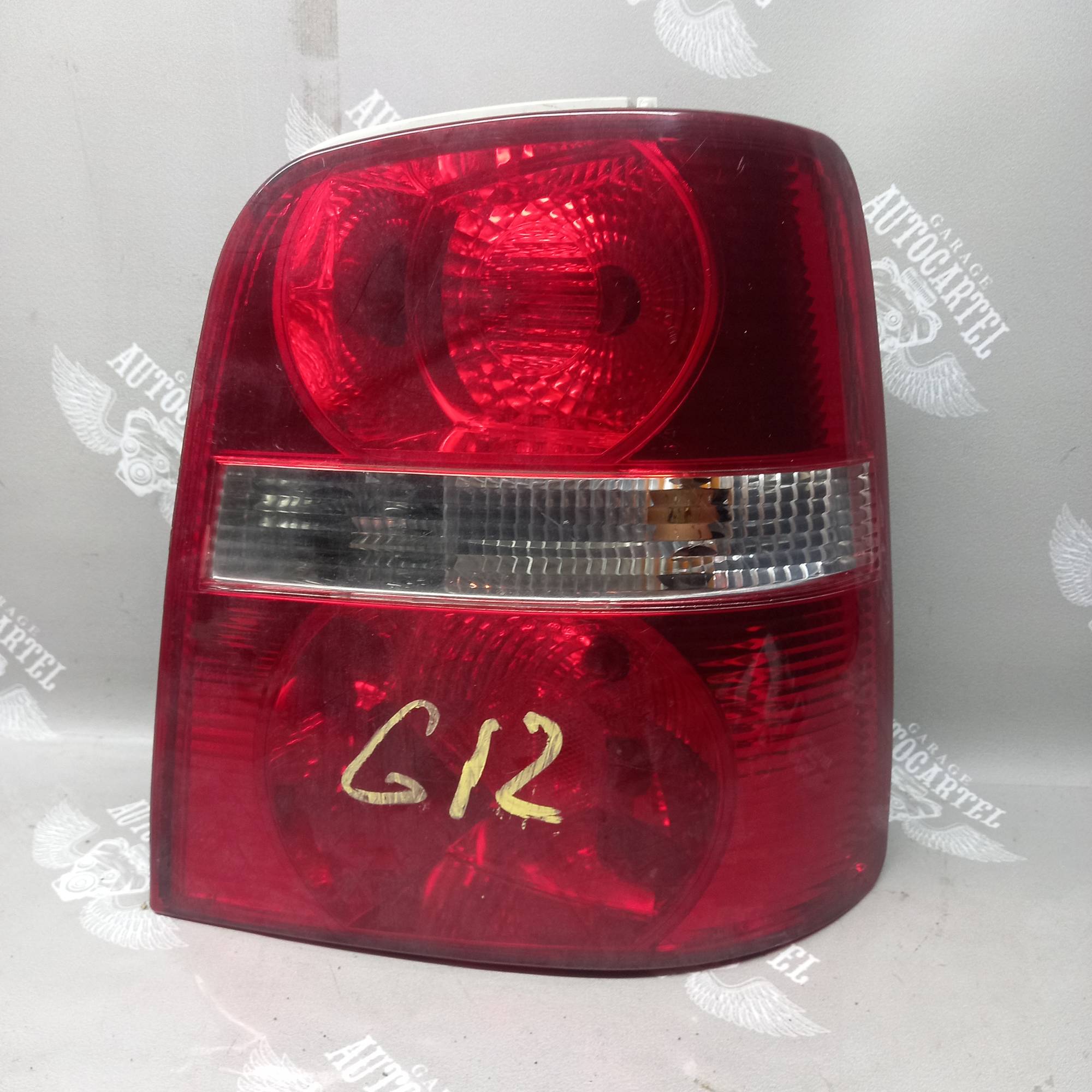 Ліхтар задній правий VW Touran 2003-2010 084411958r