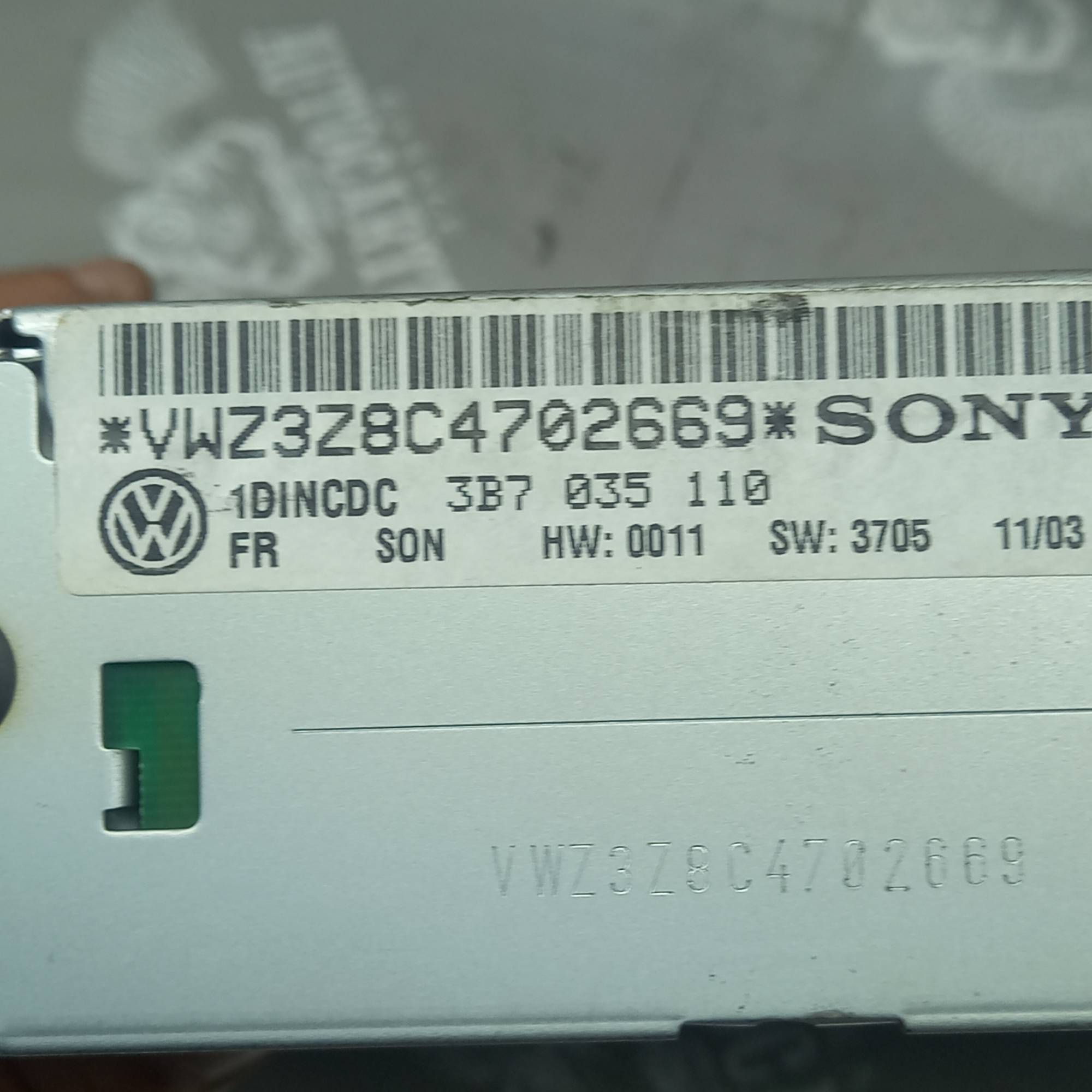 Ченджер компакт дисків VW Passat (B5) 1996-2005 3b7035110