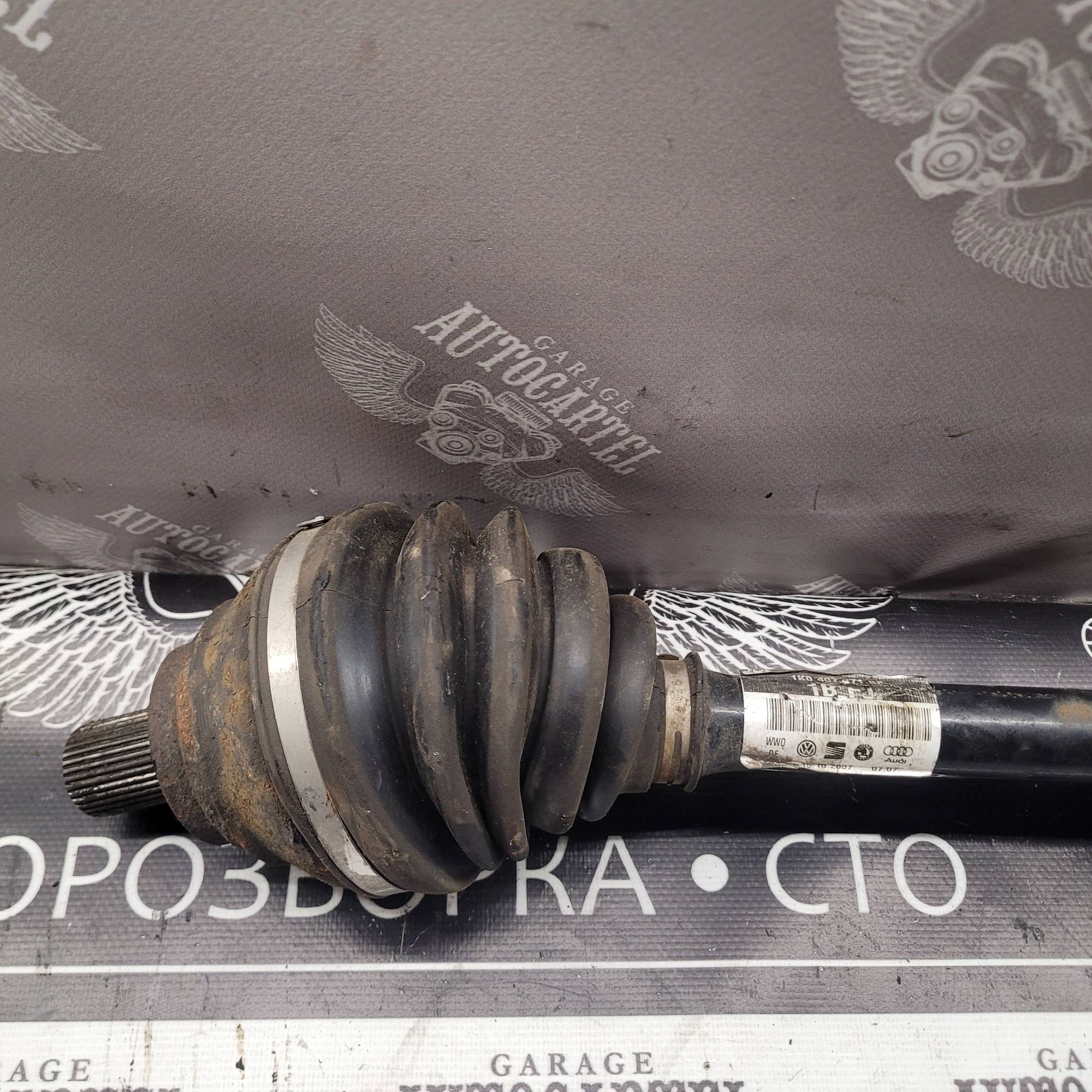 Піввісь ліва (2,0 TDI) Volkswagen PASSAT B6 2005-2010 (Фольксваген Пассат Б6), 1K0407271BF