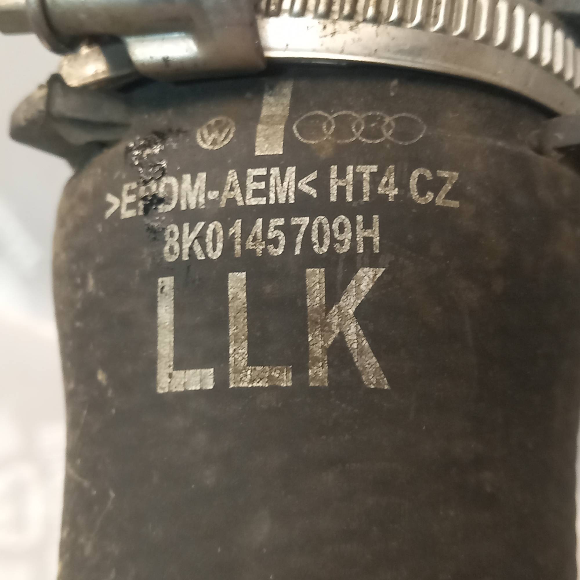 Провод інтеркулера AUDI A4 B8 2.0 tdi 8k0145709h