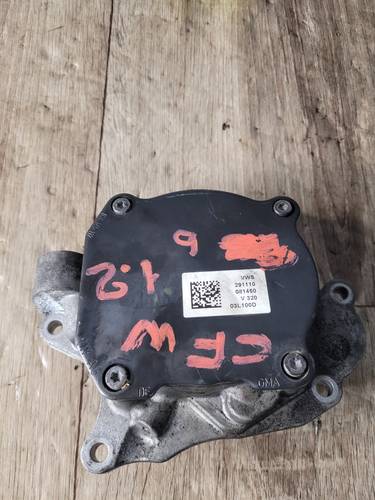 Вакуумный насос VW Caddy 1.6tdi, 2.0tdi 03L100D