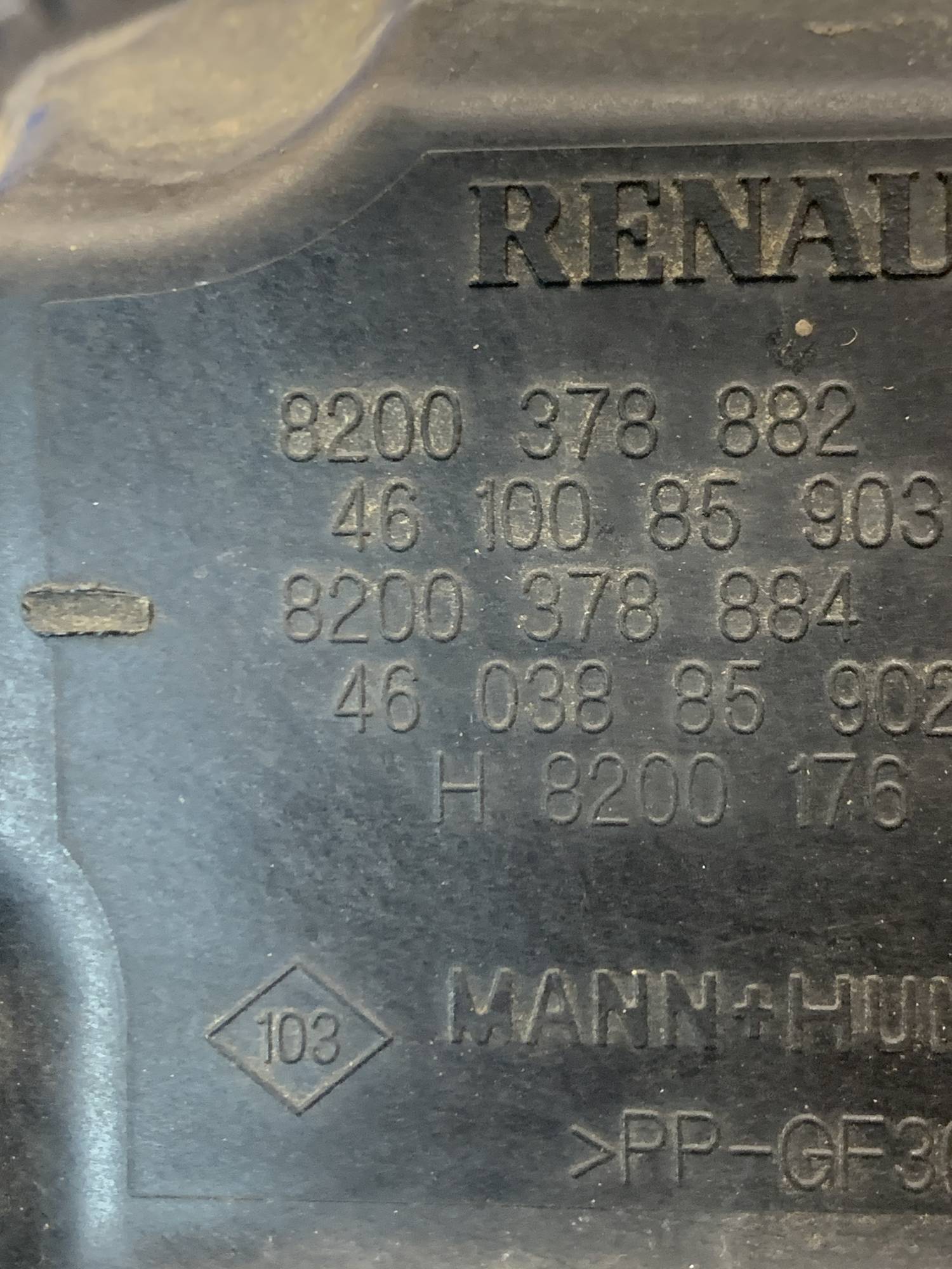 8200378884 корпус повітряного фільтра Renault Megane 2 1.9 2003-2008