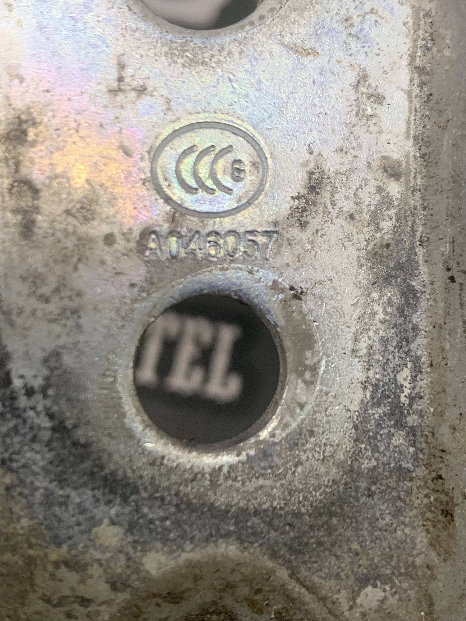 a046057 Петля дверей передня права нижня kia ceed 2012-2015 000045604