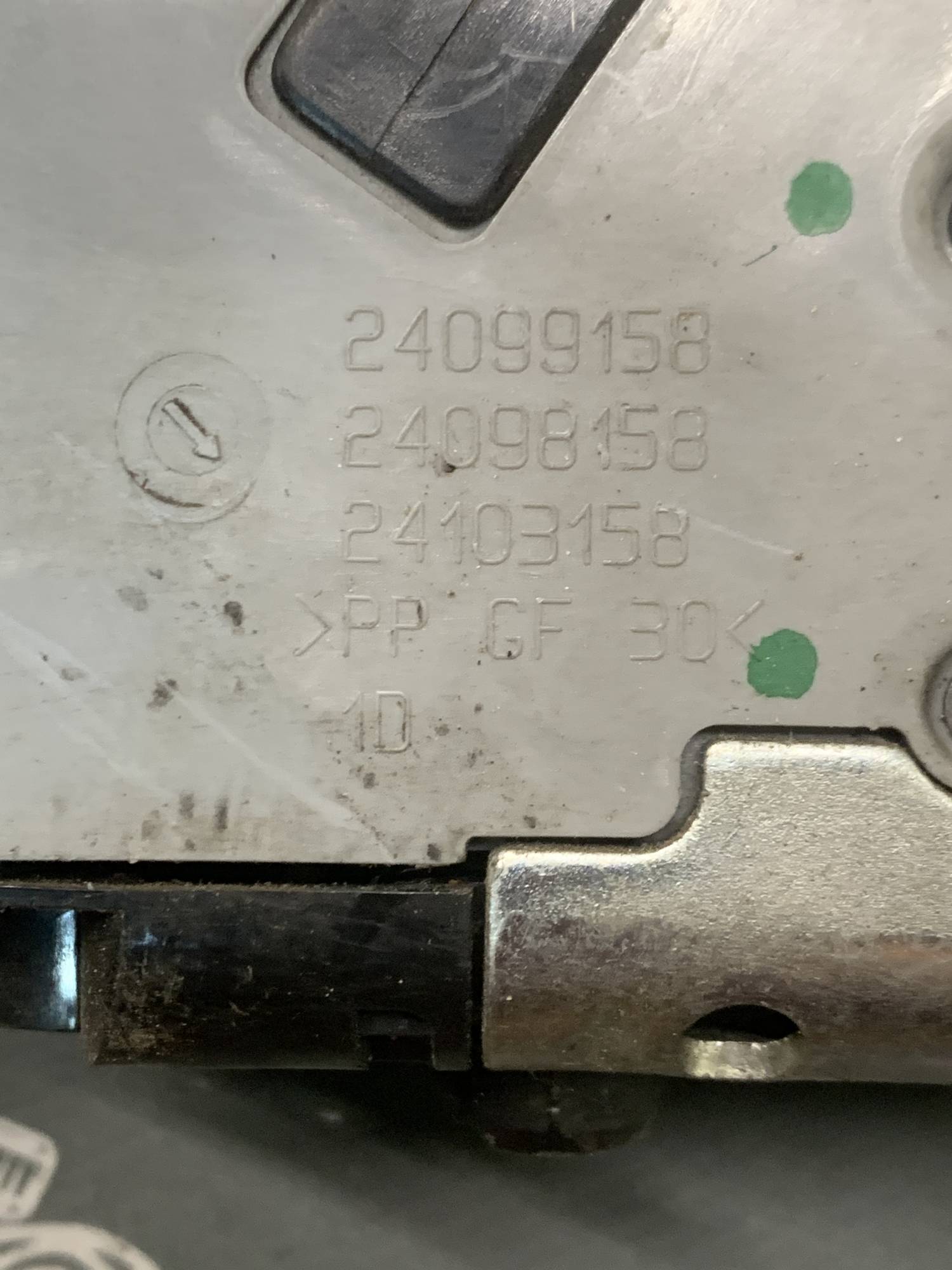 Замок дверей задній правий електролектр 6 пінів Peugeot 207 Citroen c4 picasso Expert 24099158; 24098158; 24103158