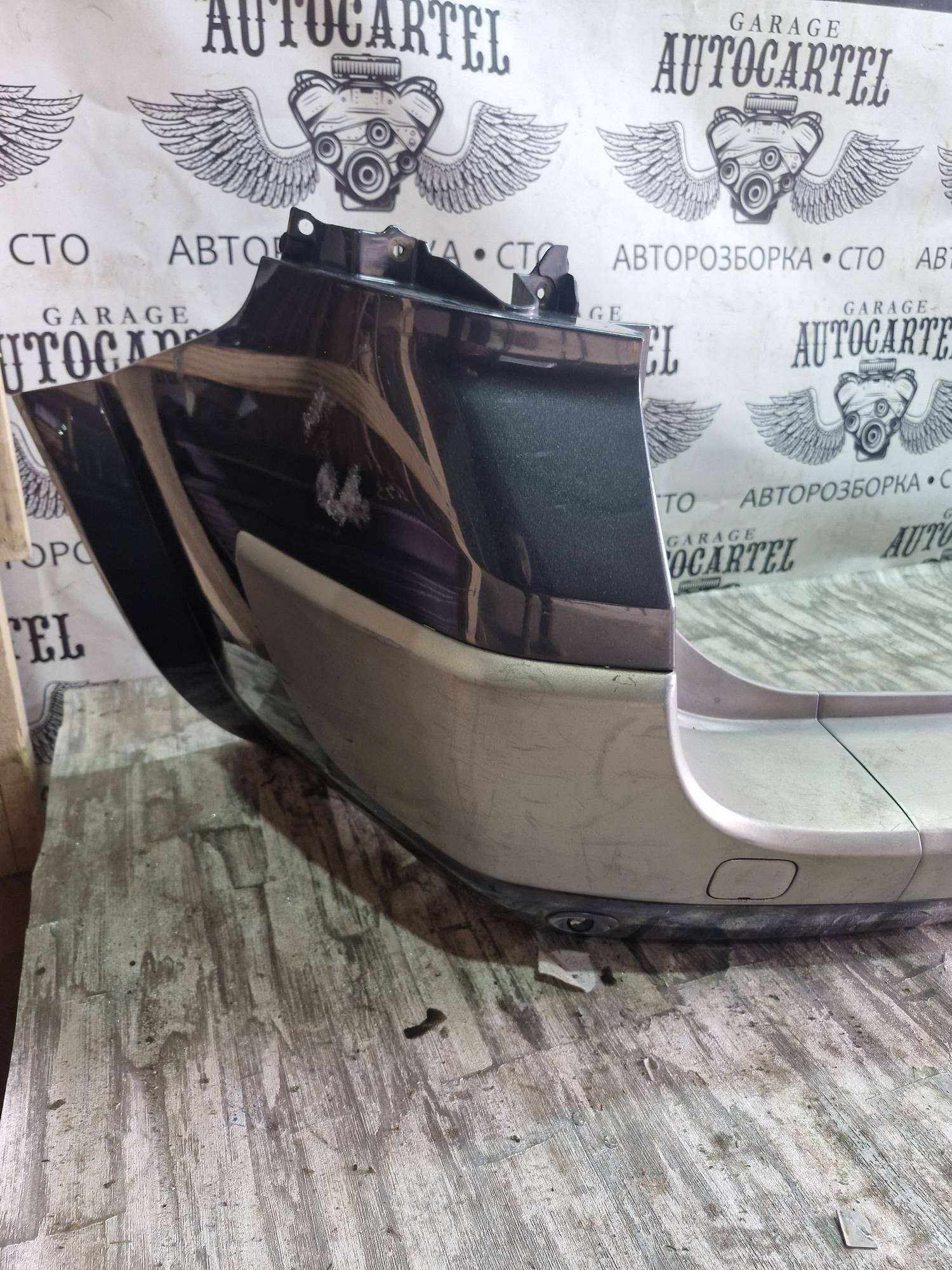 8200141079 бампер задній під парктронік Renault Megane 2 універсал
