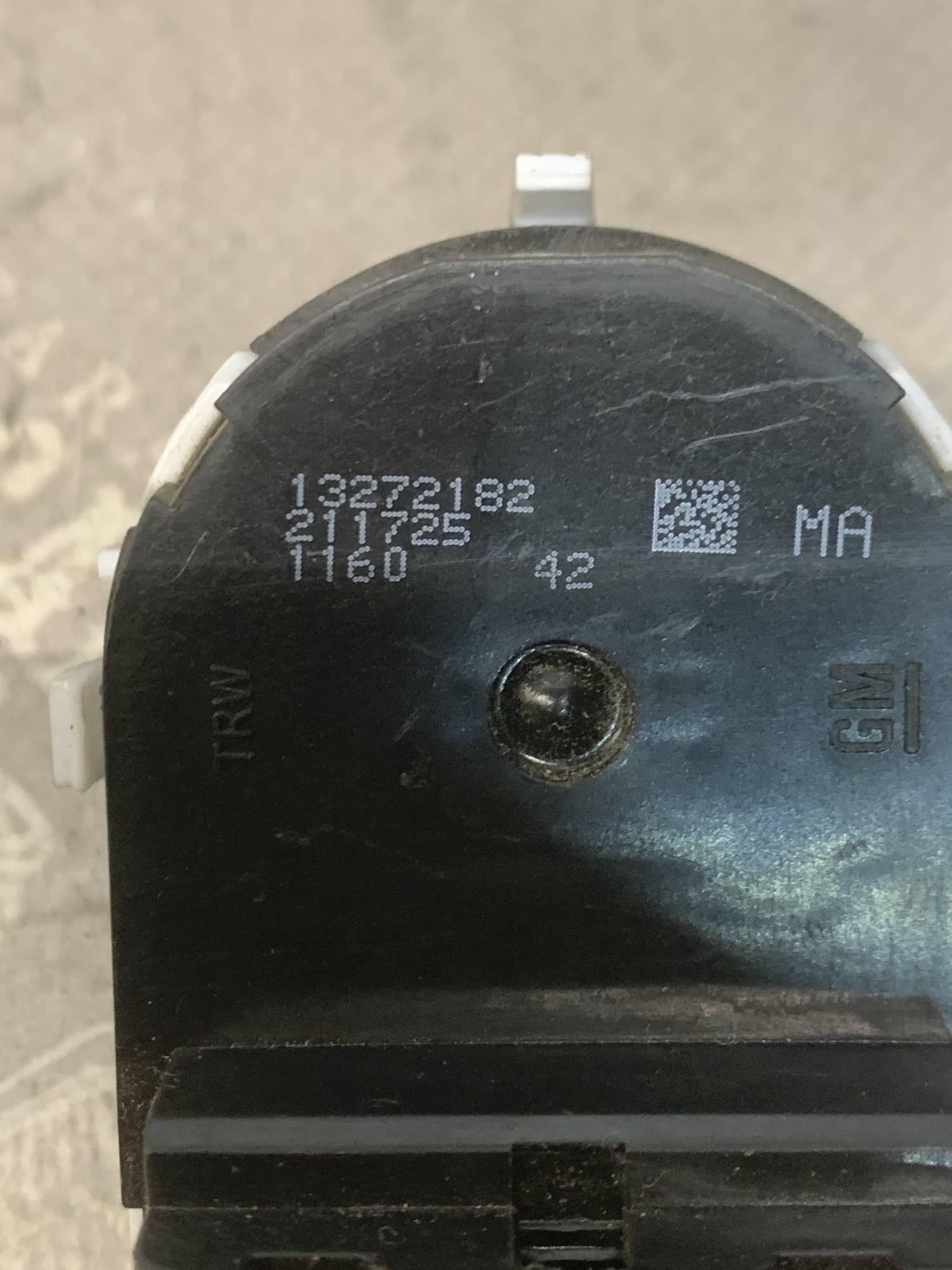 Блок керування дзеркалами Chevrolet Cruze 13272182