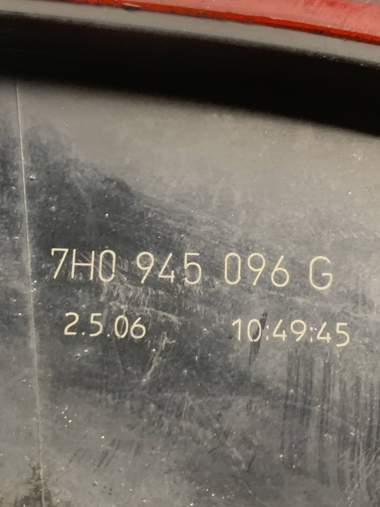 Ліхтар задній правий VW Transporter T5 7h0945096g