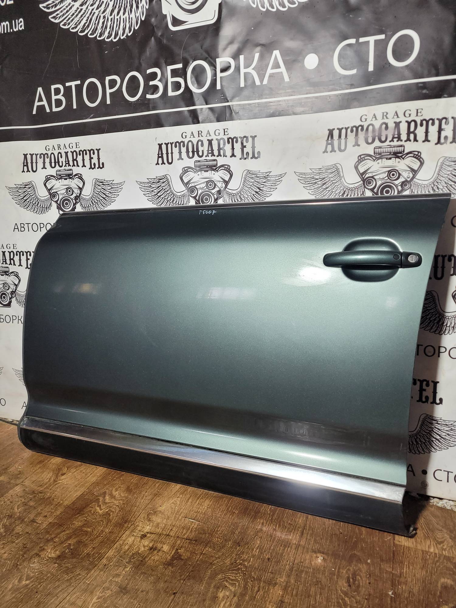 Дверка передня ліва Volkswagen touareg 2002-2010 t5007