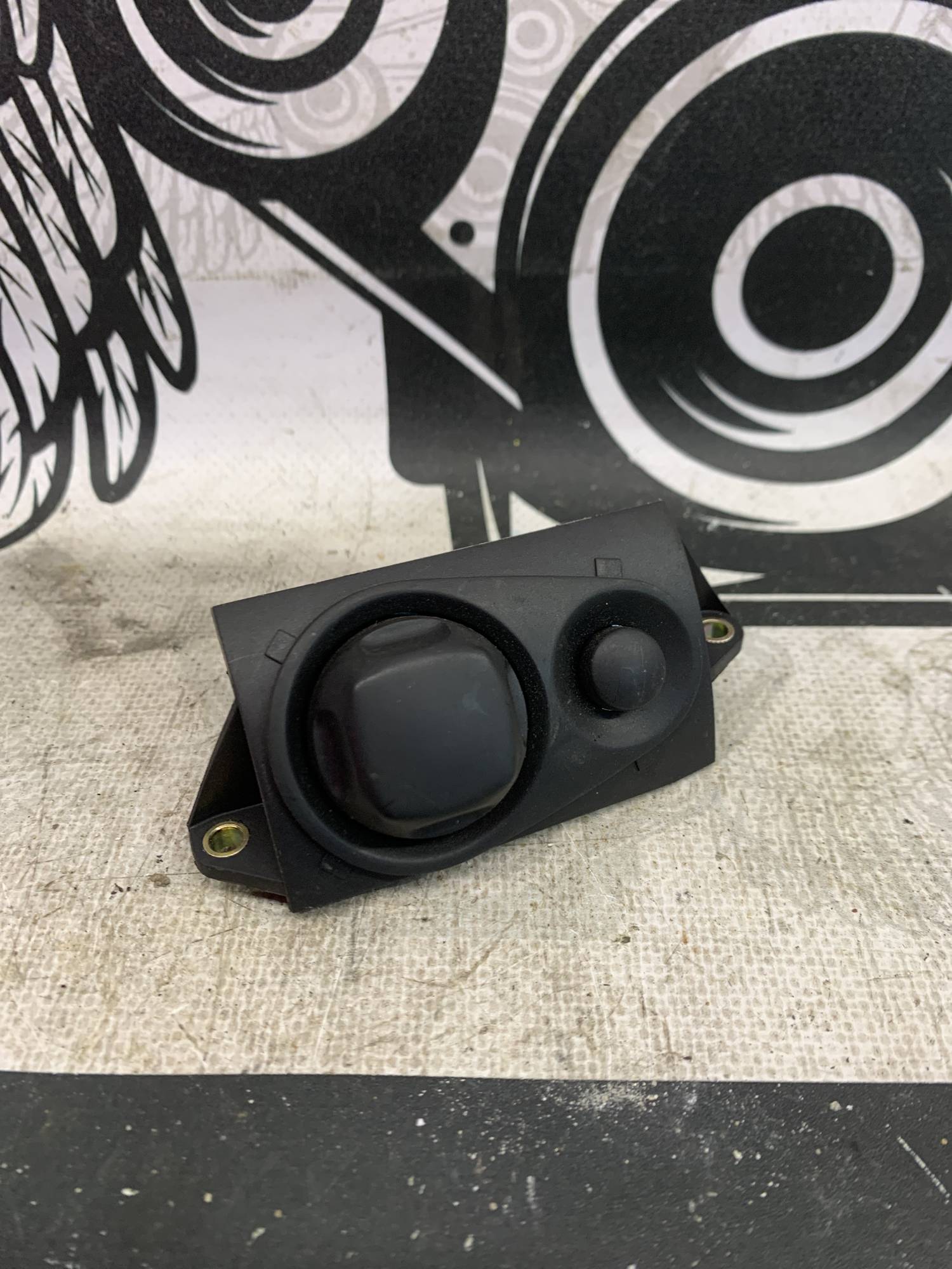 кнопка регулювання колонки Audi A8 D3 4e0953551