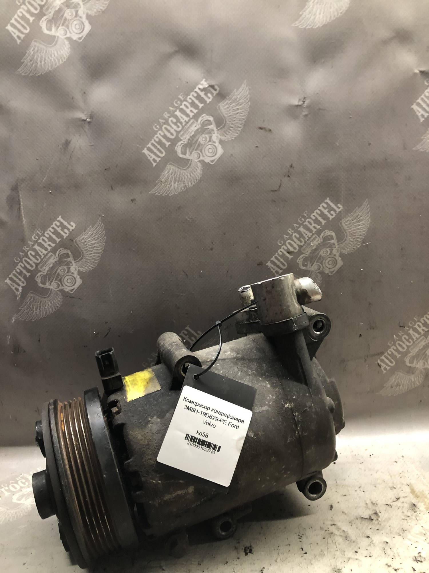 Компресор кондиціонера 3M5H-19D629-PE Ford Volvo