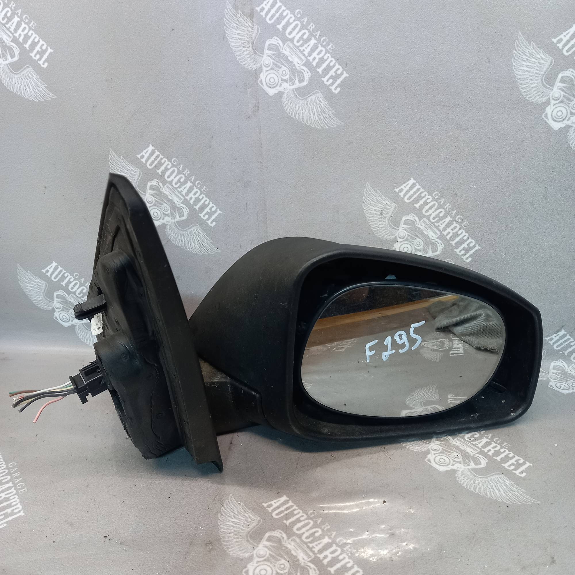Дзеркало праве Renault (RVI) Fluence 09-12 8pin 963010176r, 21466250