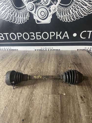 Піввісь передня ліва 1.6,1.9TDI (механіка) Skoda Octavia A5 з 2008