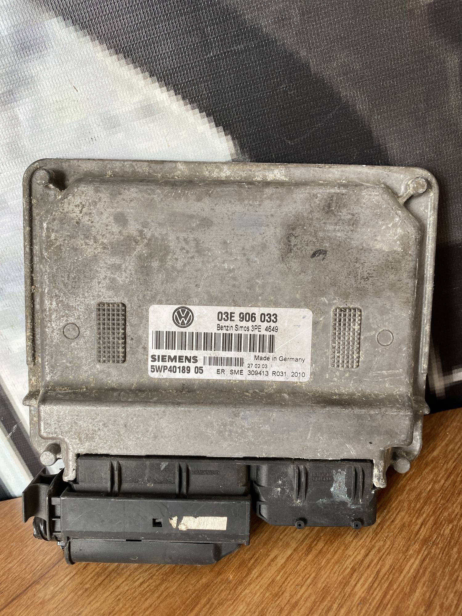 03E906033 блок управління двигуном VW Polo 1.2 03E 906 033L 5WP40194
