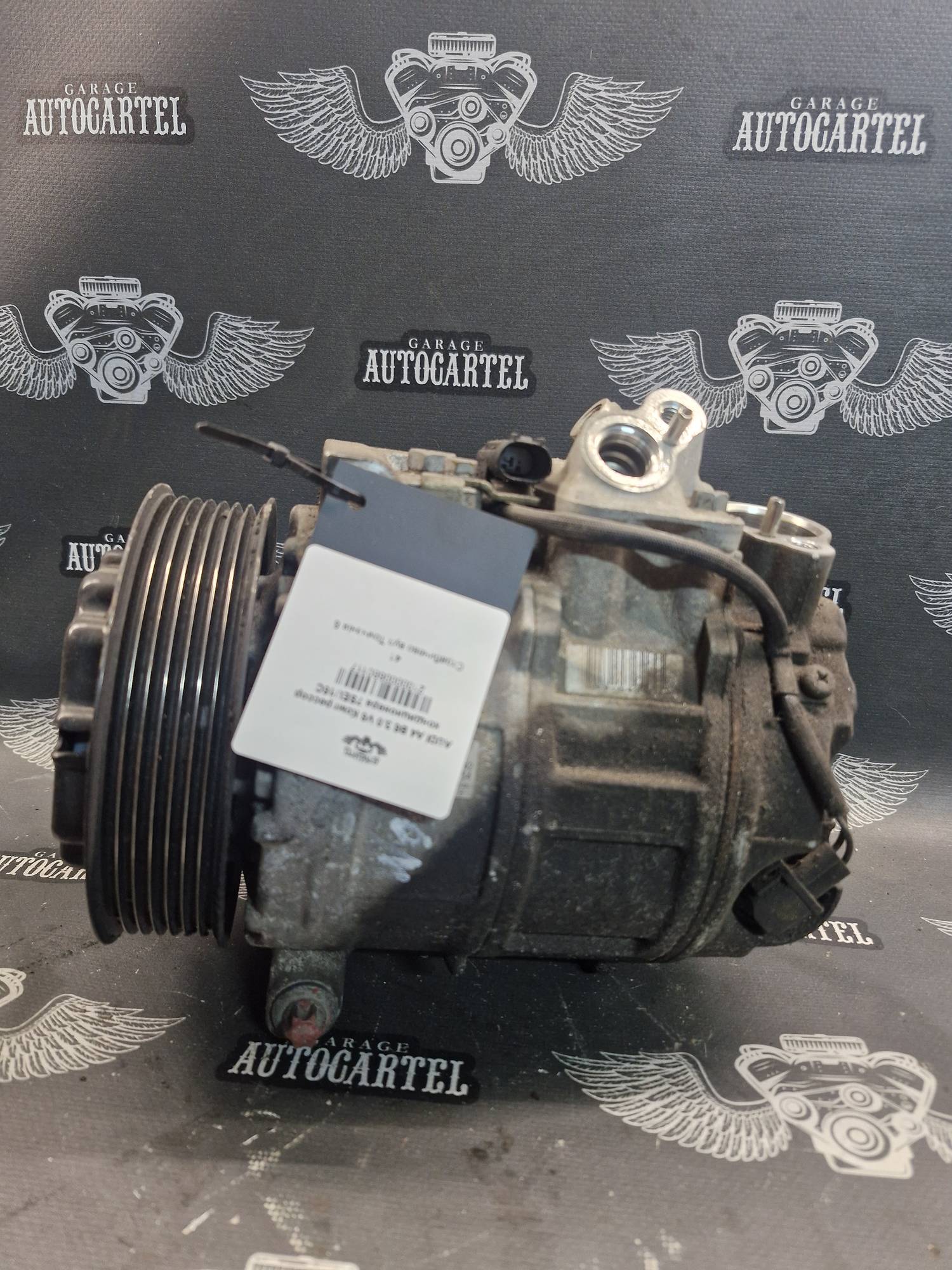 AUDI A4 B6 3.0 V6 Компрессор кондиционера 7SEU16C