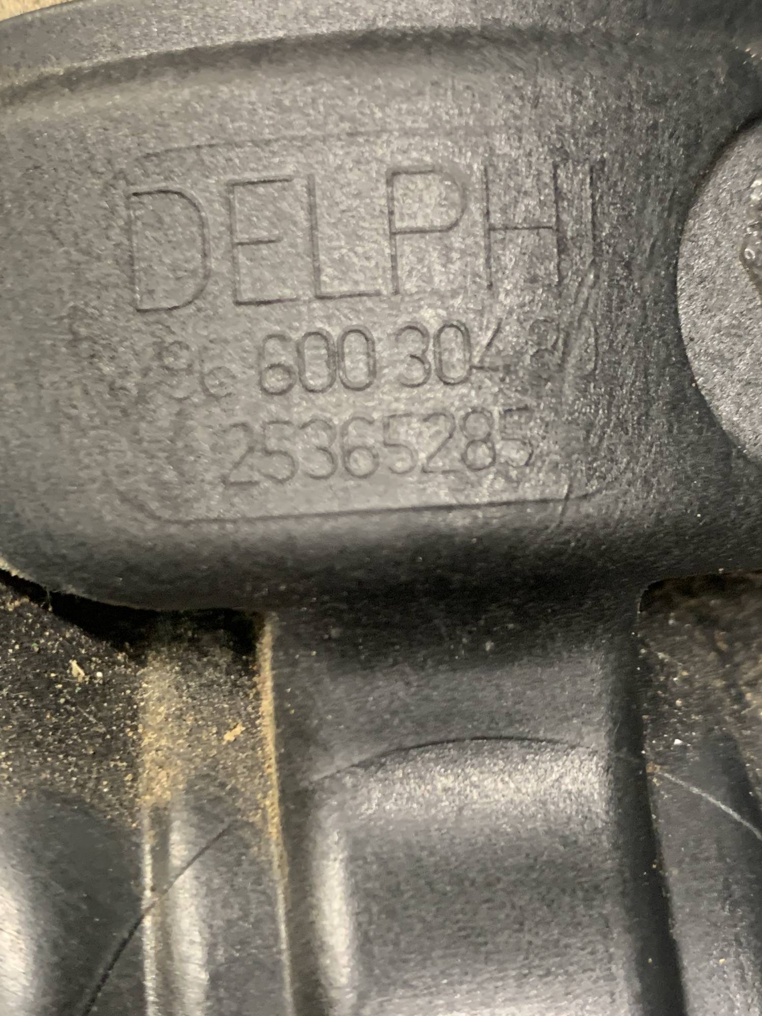 Дросільна заслінка Citroen C4 / Berlingo / Jumpy / Peugeot Partner / Expert / Fiat Scudo 1.6 hdi 9660030480