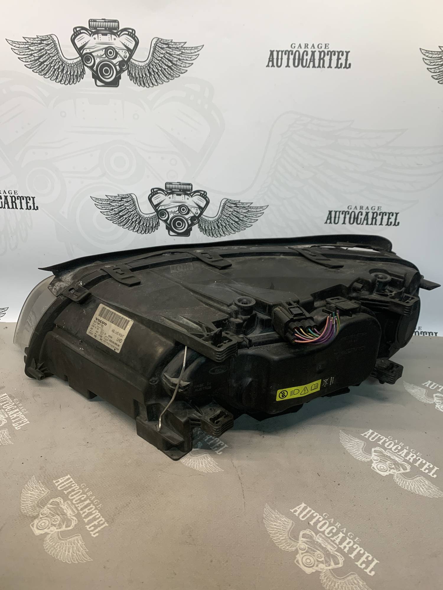 Фара права передня Volvo V70 S80 30796130