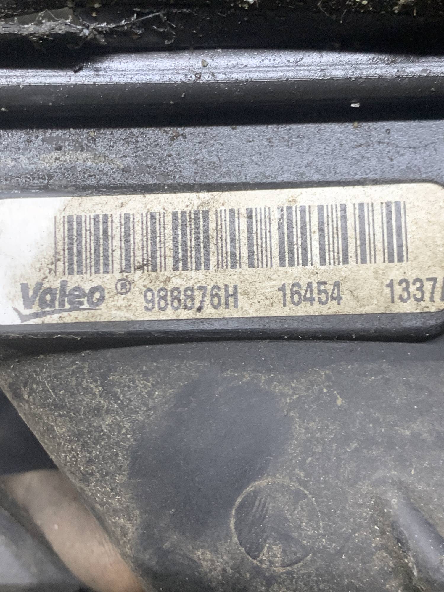 Радіатор інтеркулера Dodge Caliber 2.0crd 988876h