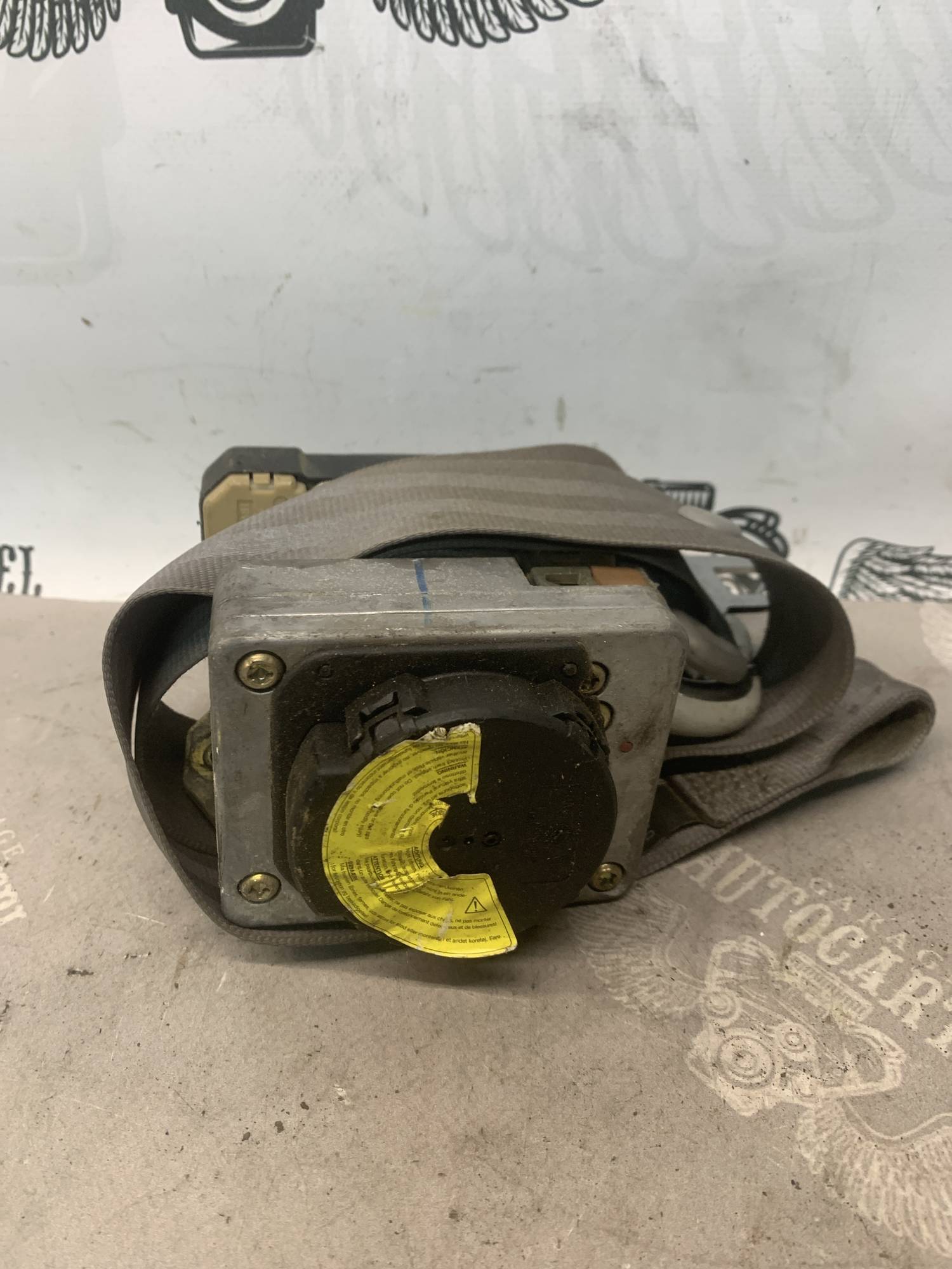 Ремінь безпеки передній правий Volkswagen Golf 4 3D 1j3857706j