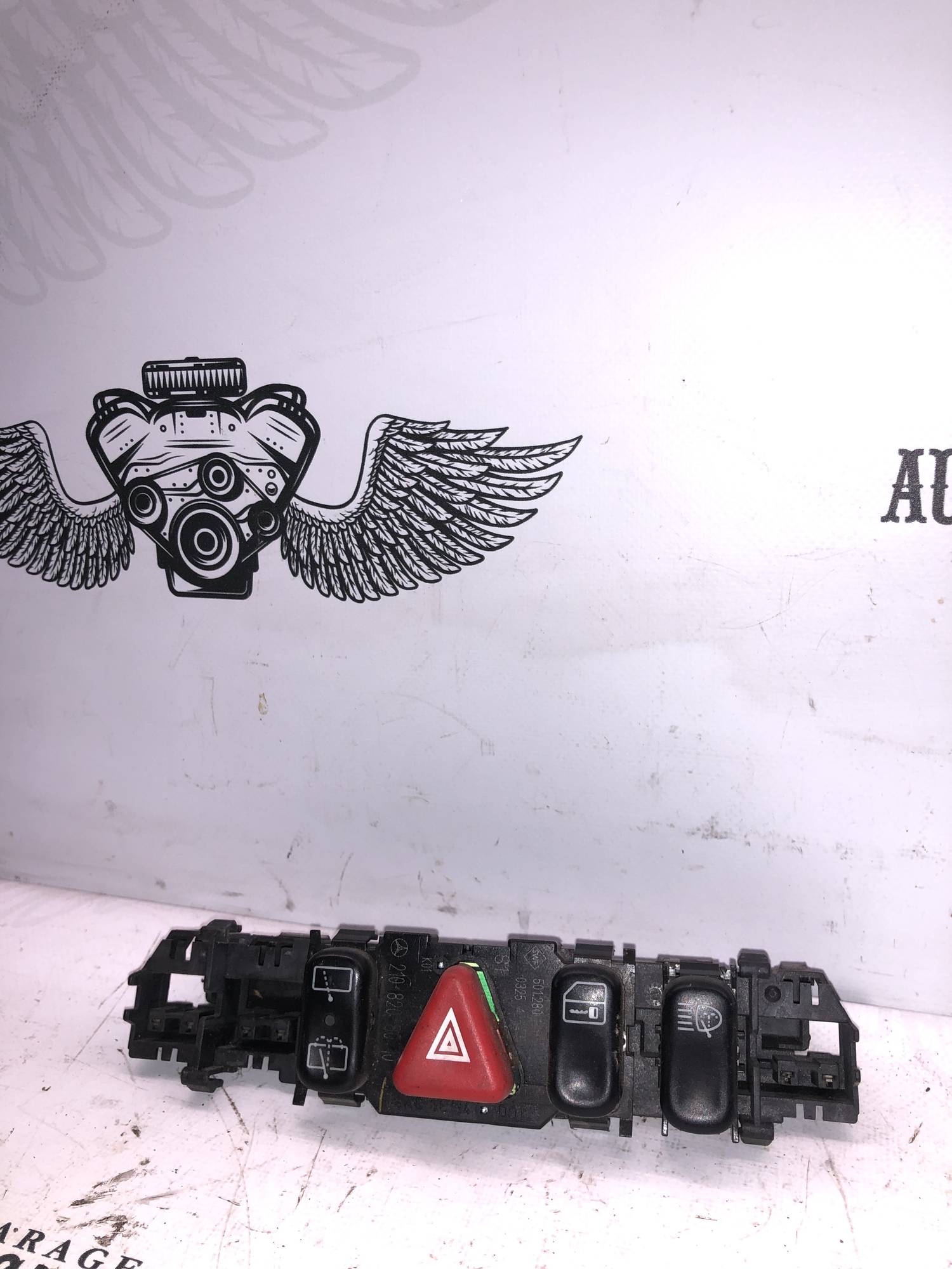 2108210071 блок керування кнопок Mercedes W202