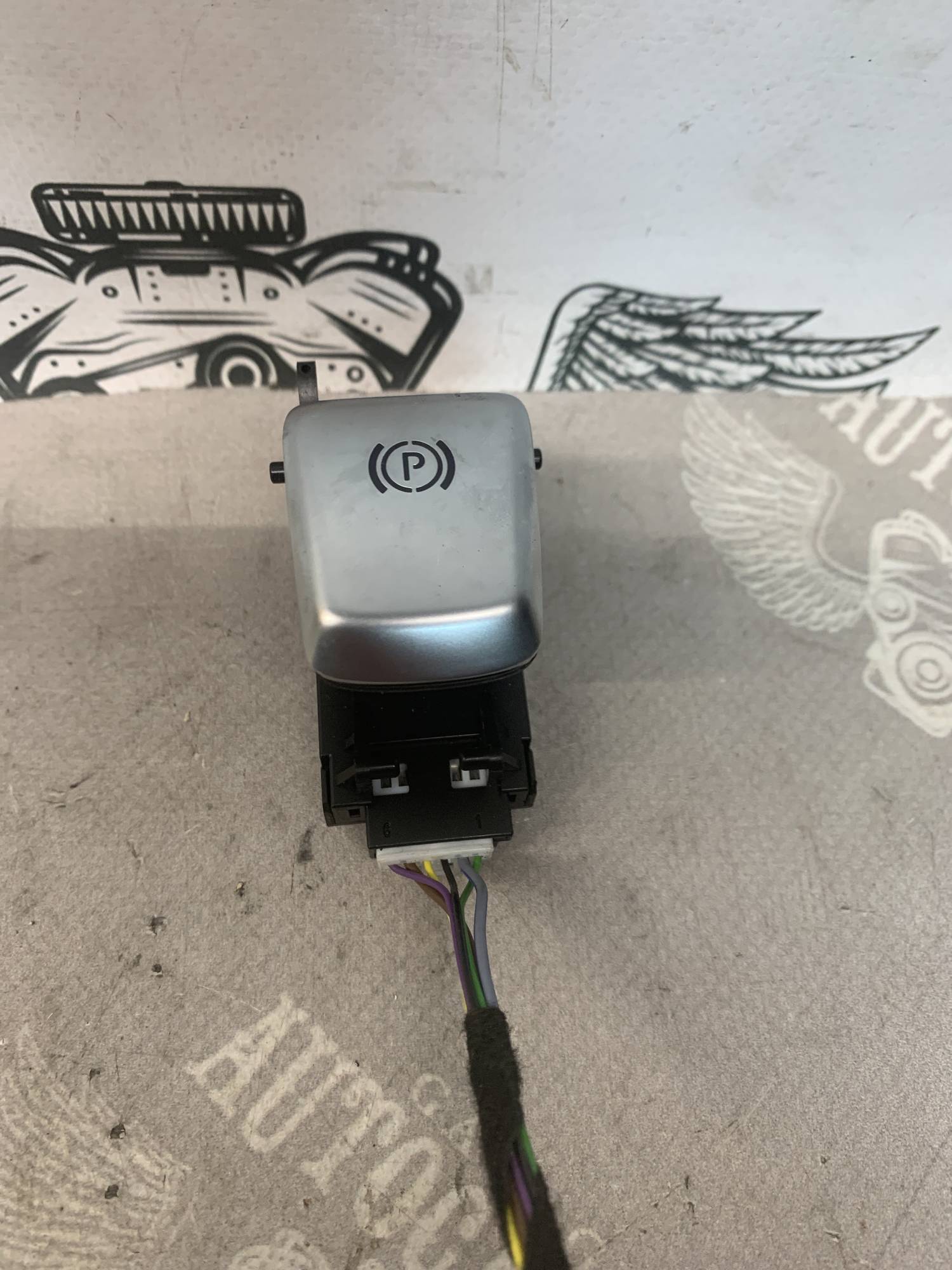 Кнопка Parking Mercedes C-class W205 a2059056603