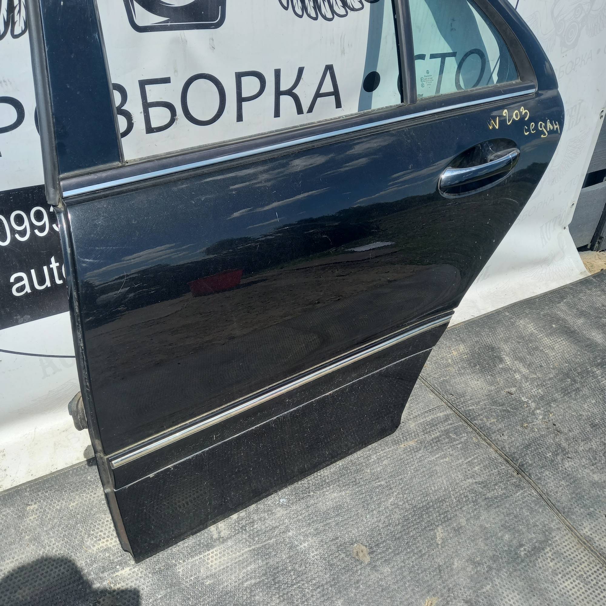 Дверка задня ліва Mercedes w203 седан, 21761515