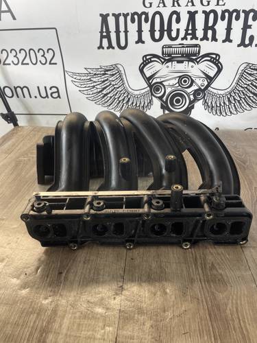 A6110903637 Впускний колектор Mercedes E-Class W211 2002-2008