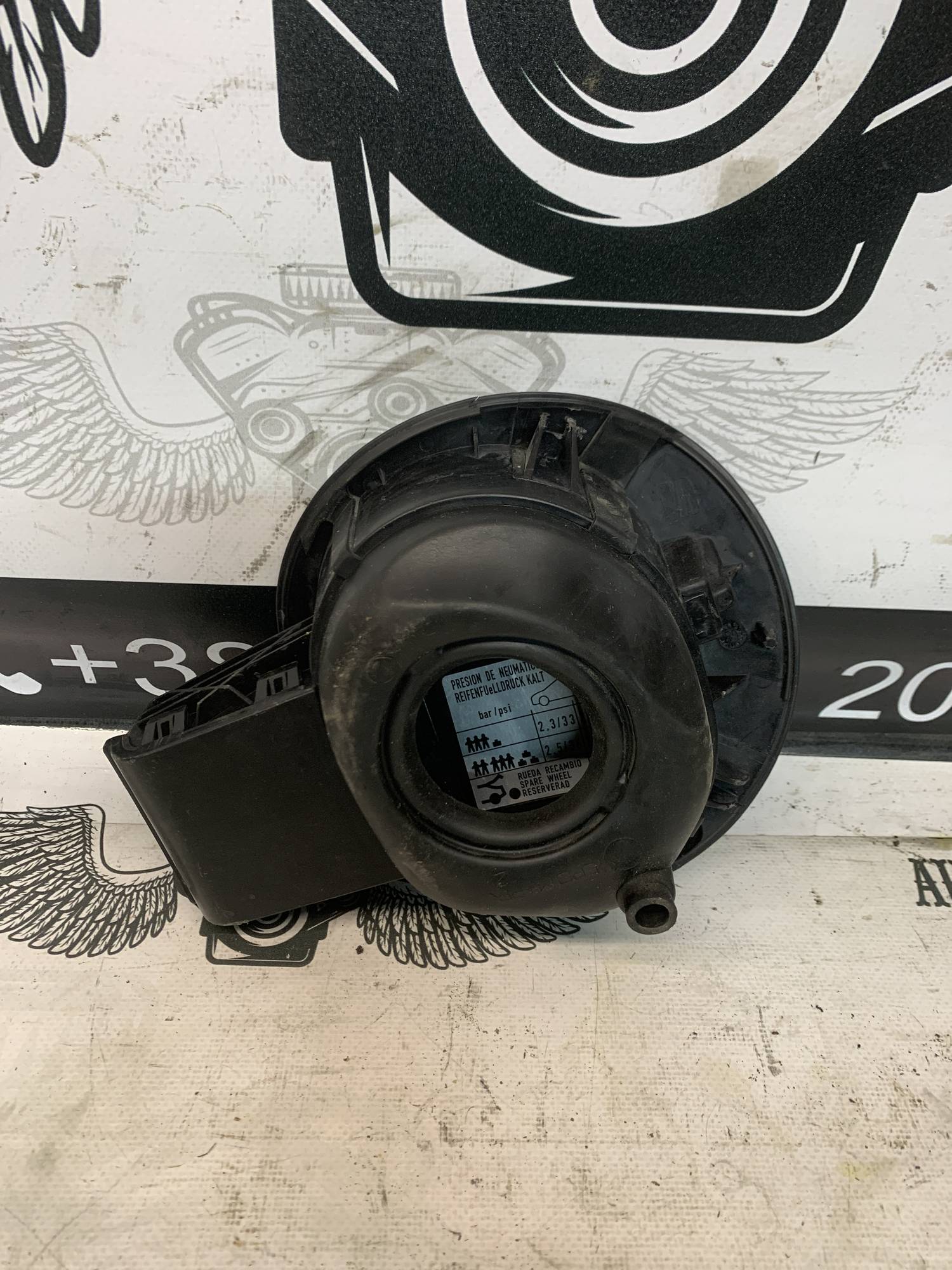 Кришка паливного бака Seat Ibiza IV 6j4809905, 21833007