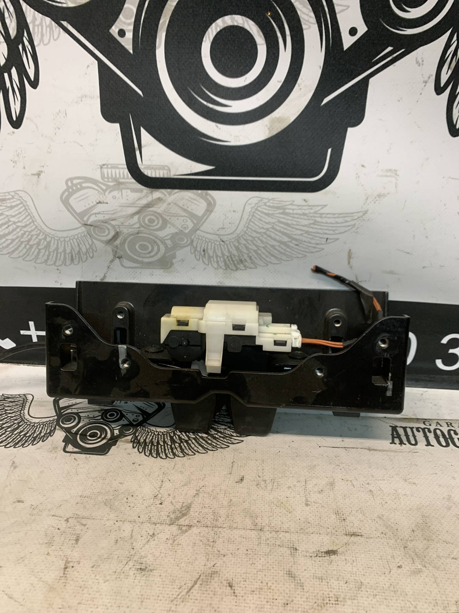 Замок багажника RENAULT MEGANE II КАБРИО 8200253851c