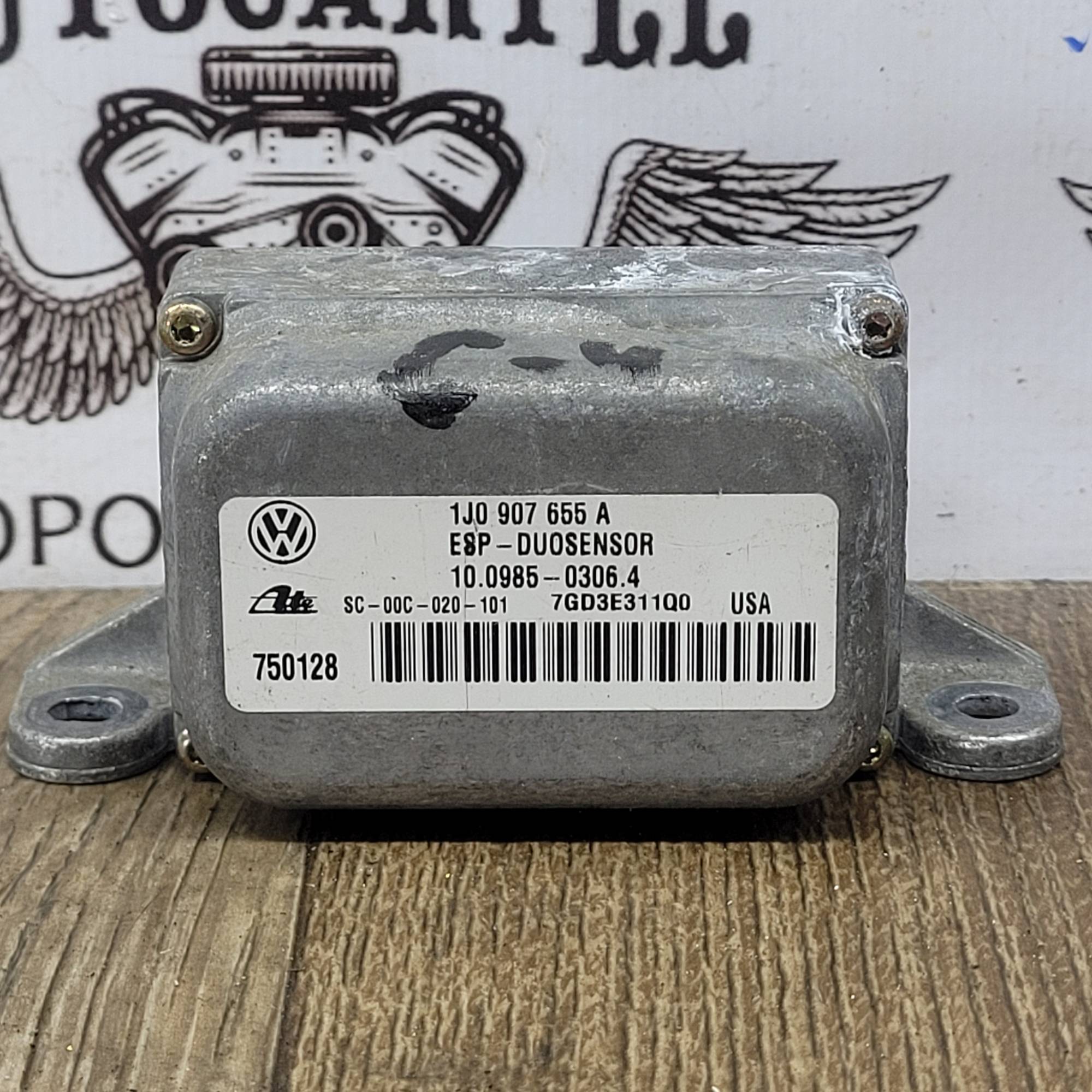 Датчик поперечного прискорення ESP Audi VW Caddy Touran 1K0907655A