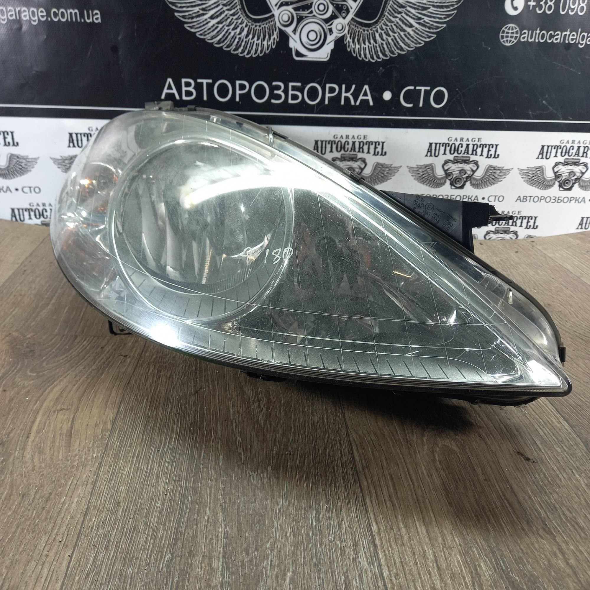 Фара передня права A1698200261Mercedes A-class W169 2004-2008