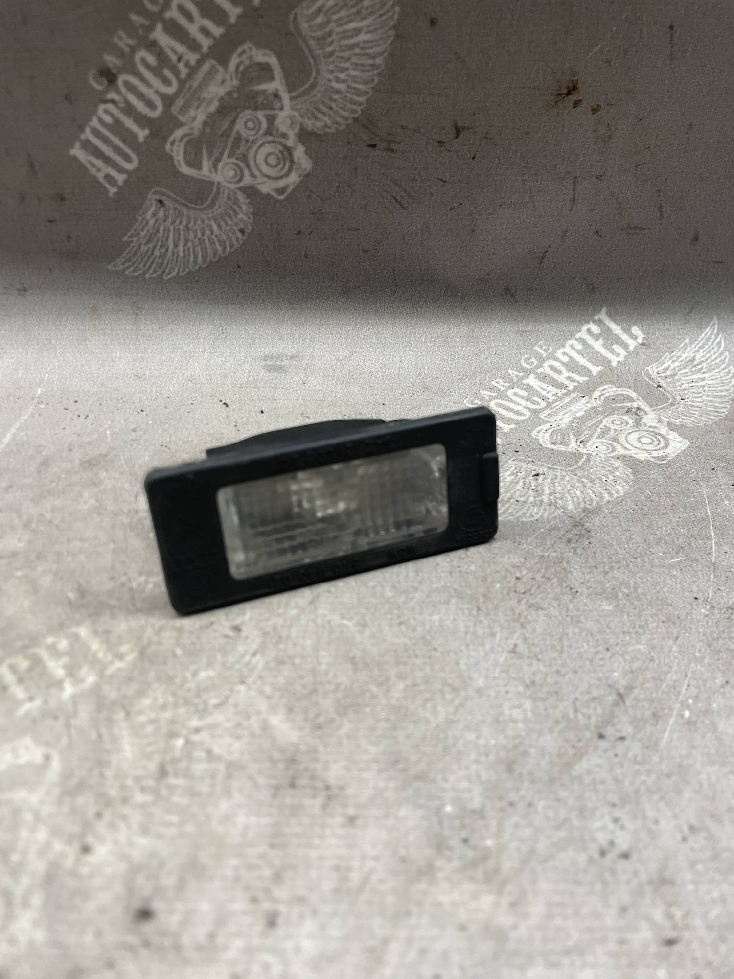 Підсвічування номера VW GOLF VI SKODA Octavia A7 1k9943127a