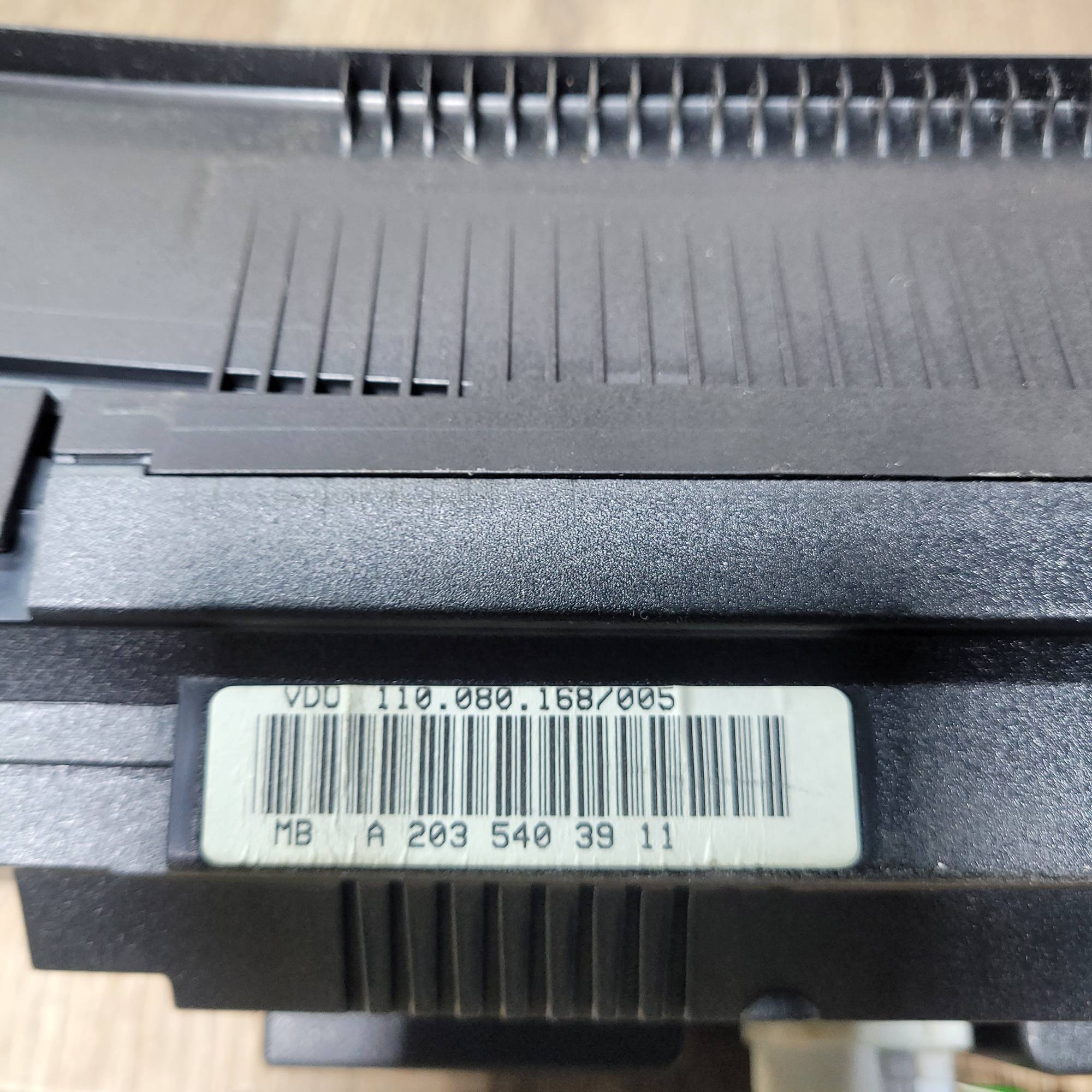 Панель приладів Mercedes CLK a2085403911