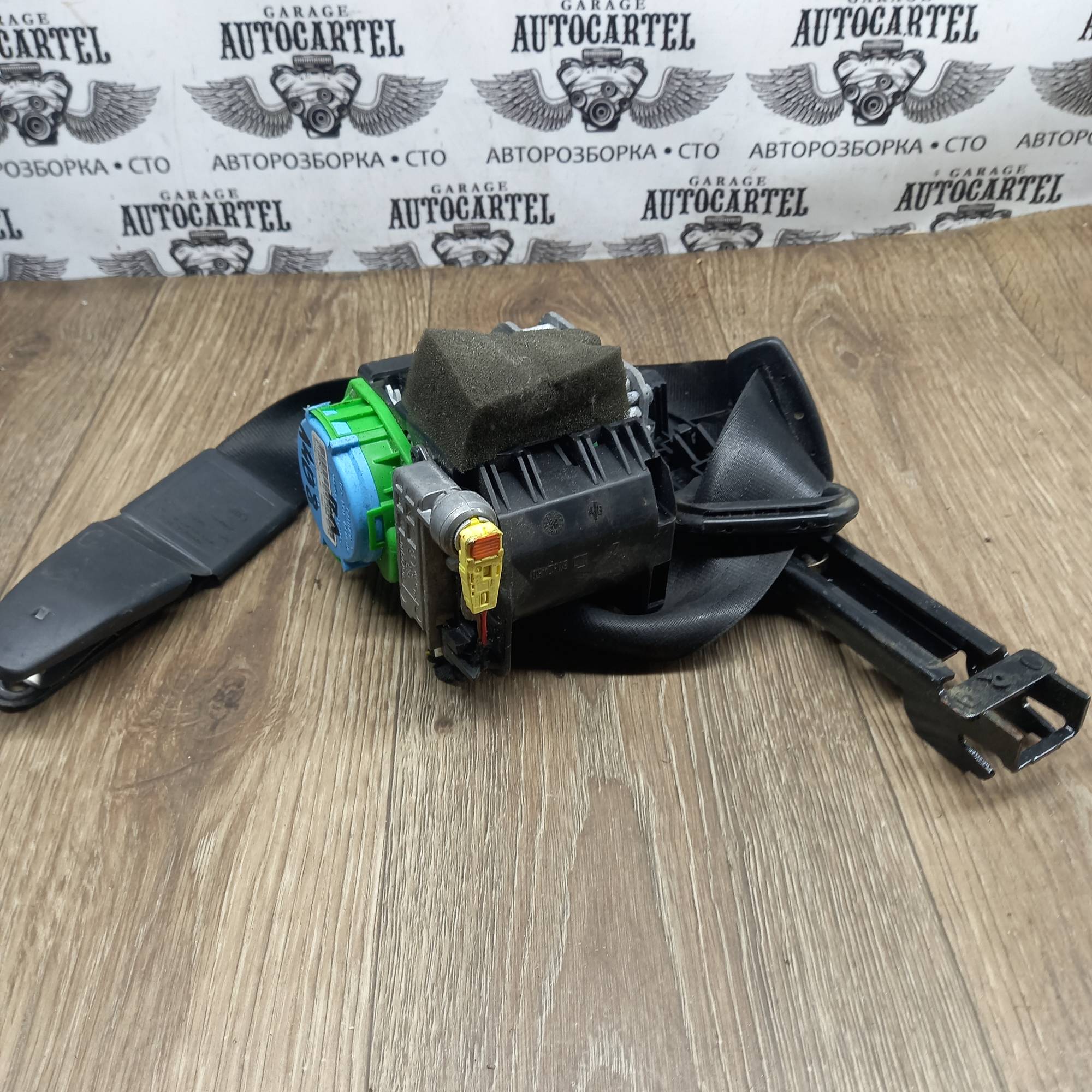 Ремінь безпеки передній лівий AUDI A4 B8, 8k1857705j