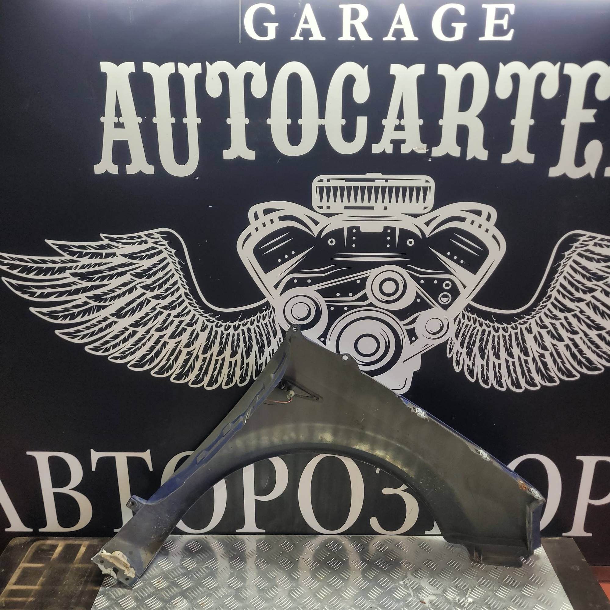 Крило переднє ліве Renault Megane 2 2003-2008 21406799